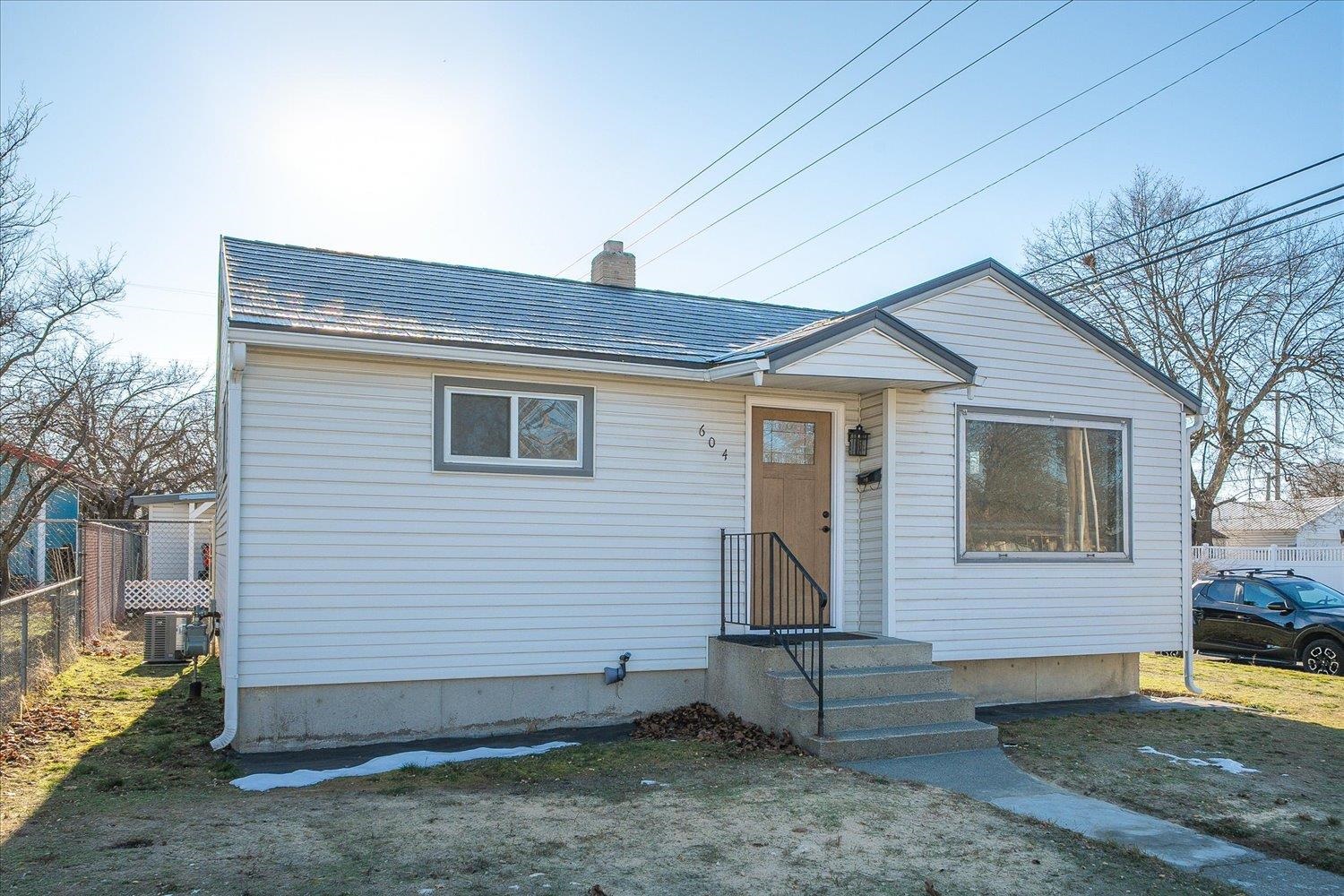 604 E COLUMBIA Ave - Photo 4