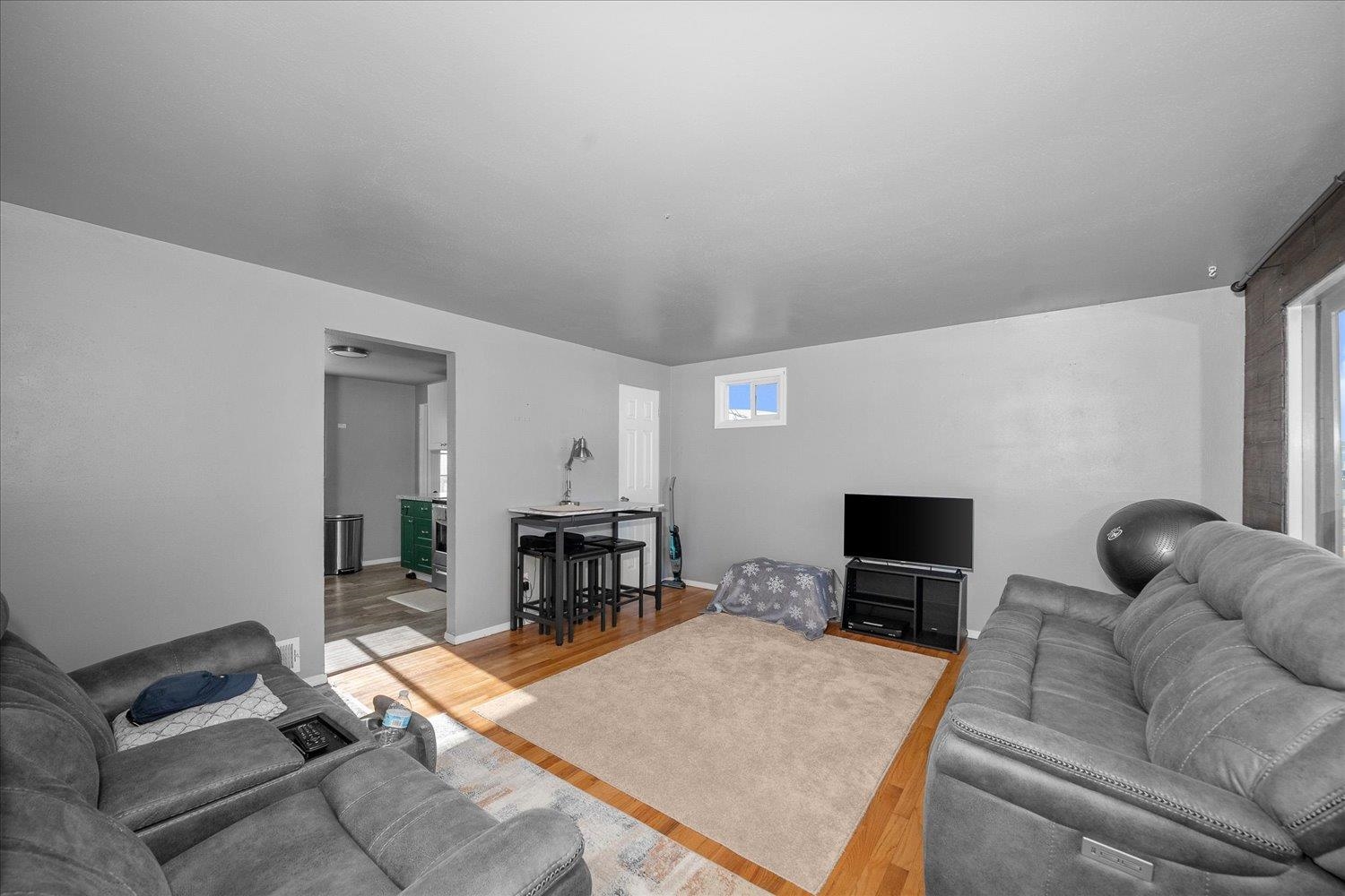 604 E COLUMBIA Ave - Photo 8