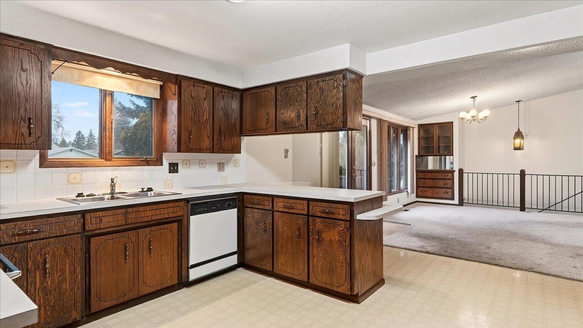 2426 S Houk Rd - Photo 14