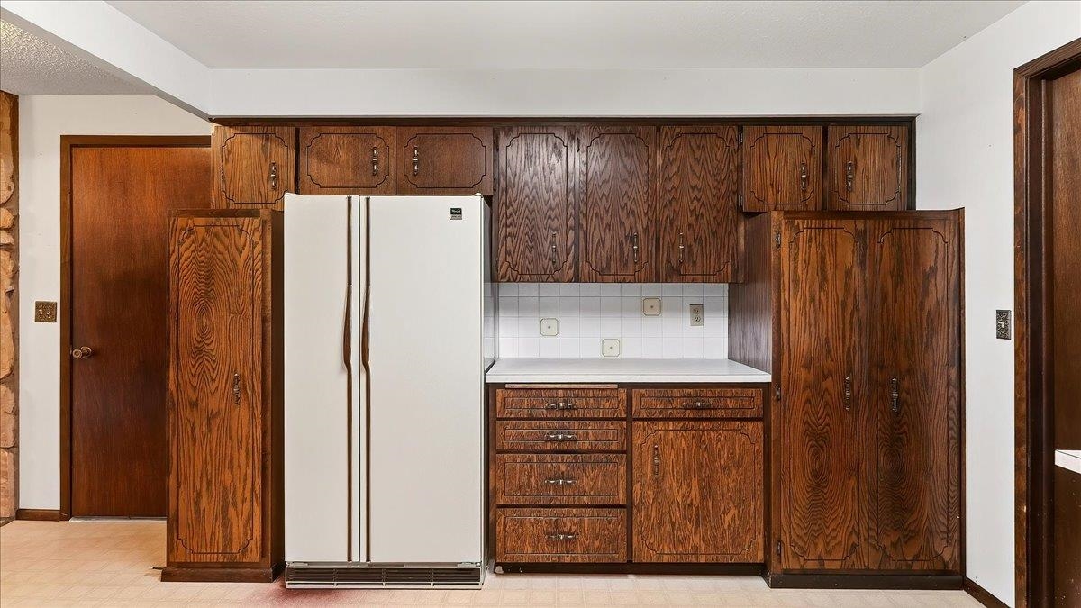 2426 S Houk Rd - Photo 15