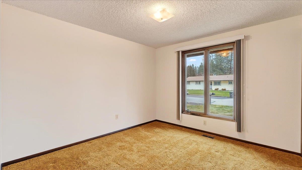 2426 S Houk Rd - Photo 21