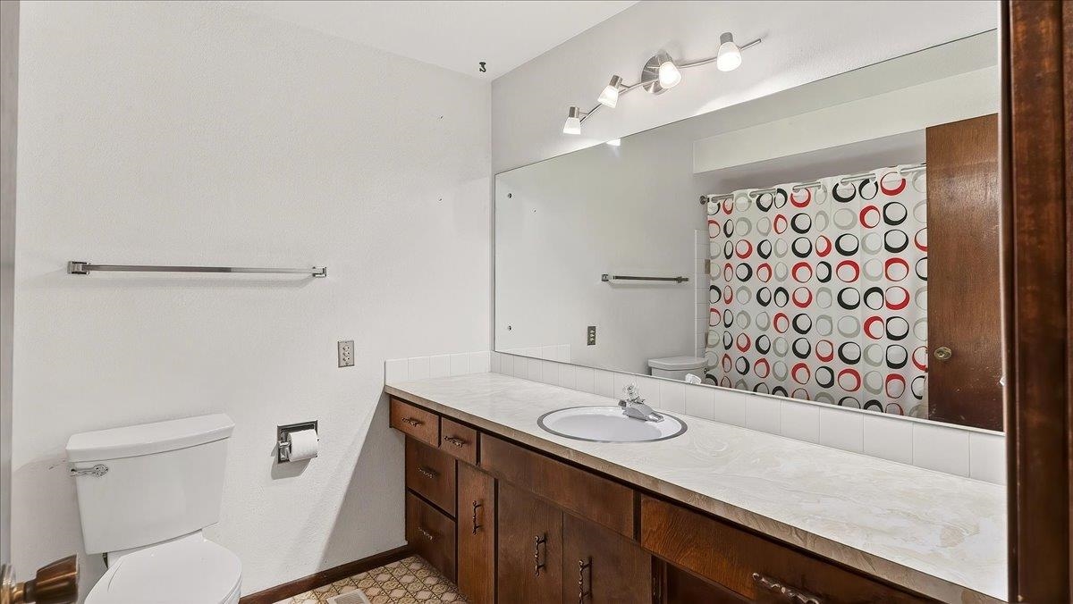 2426 S Houk Rd - Photo 23