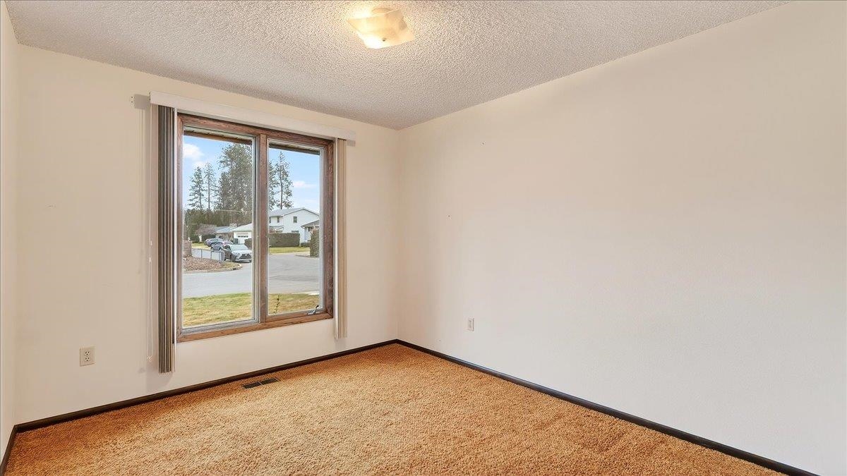 2426 S Houk Rd - Photo 24
