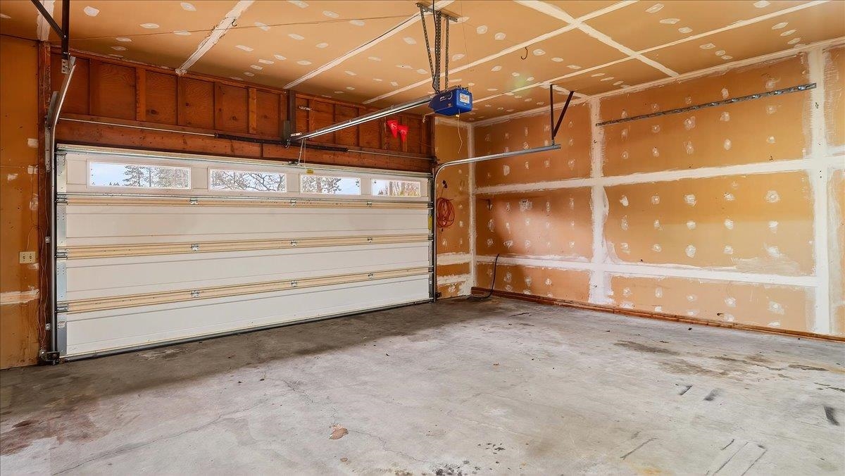 2426 S Houk Rd - Photo 32