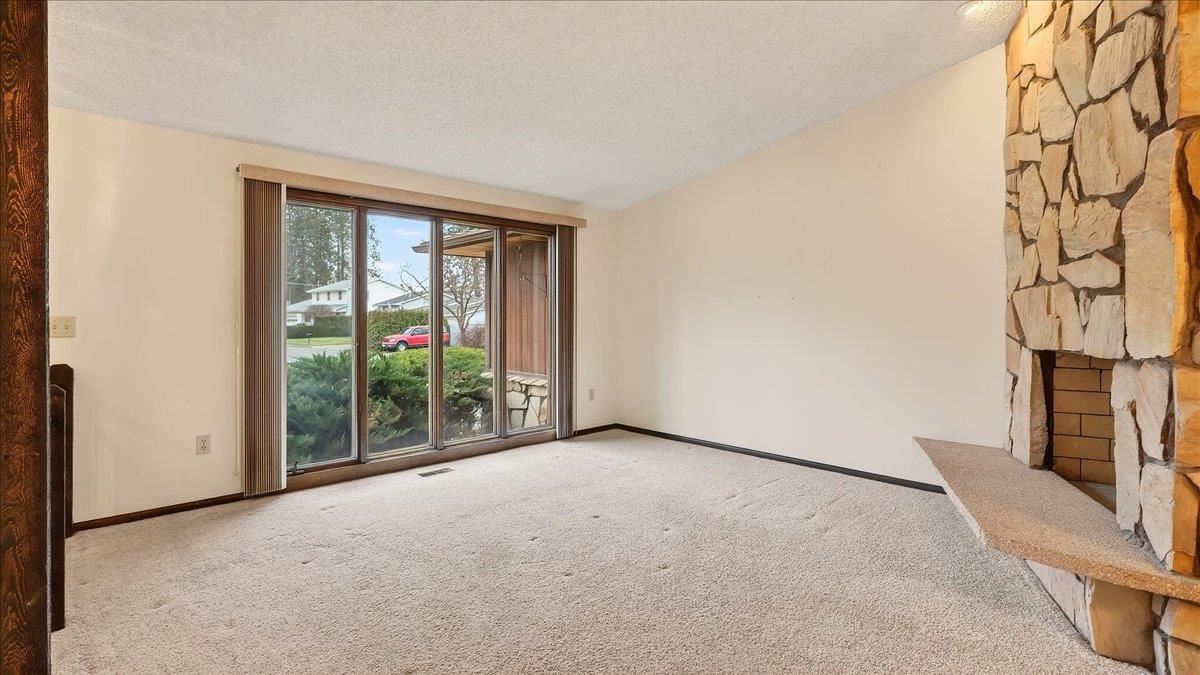 2426 S Houk Rd - Photo 5