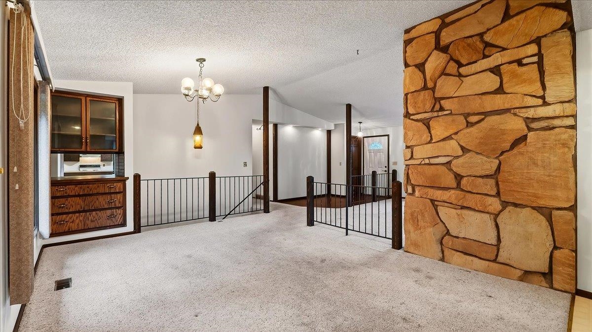 2426 S Houk Rd - Photo 8