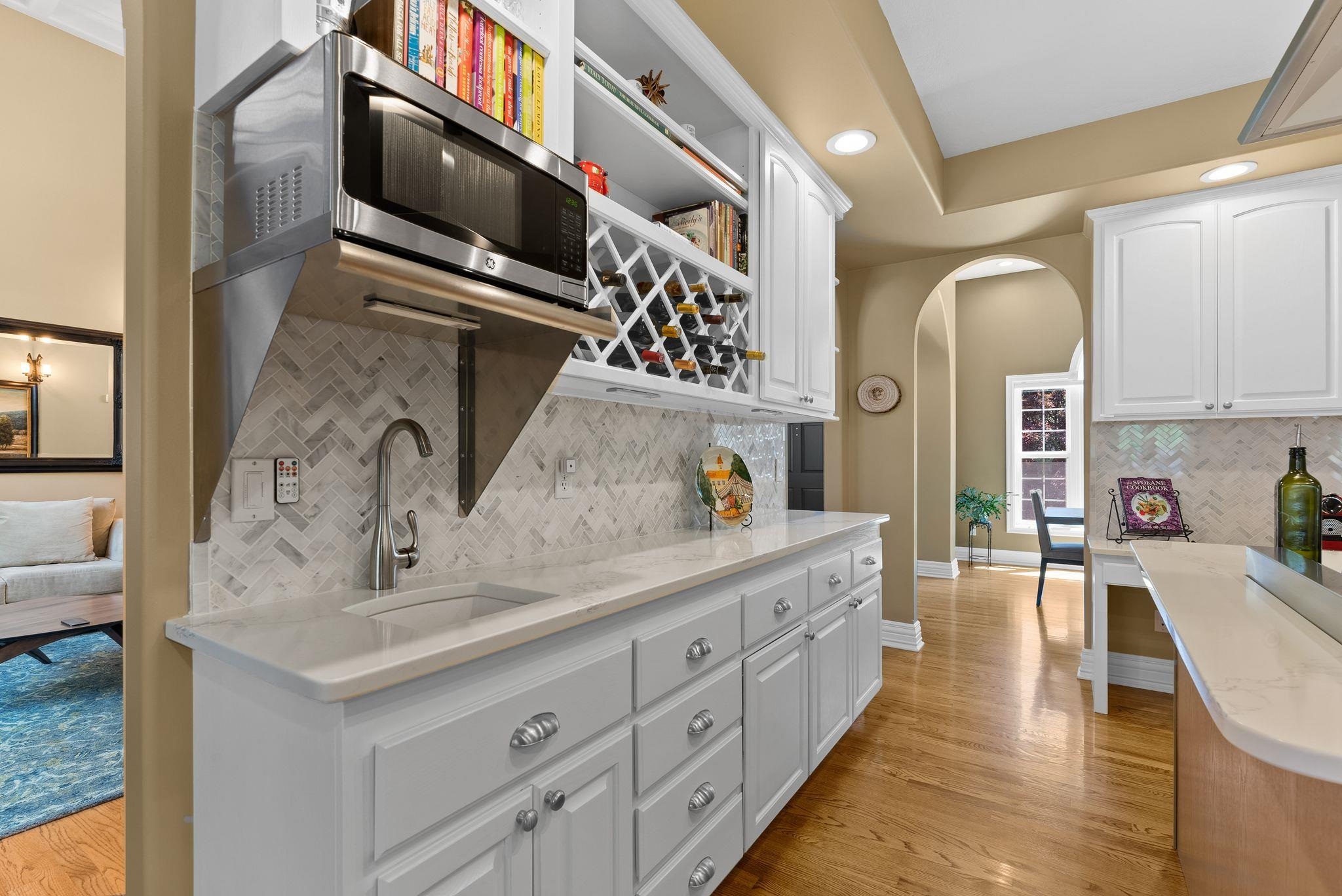 1611 E Heritage Ln - Photo 9