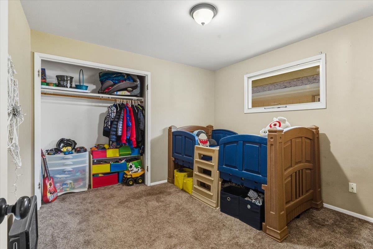 1527 E Bridgeport Ave - Photo 13
