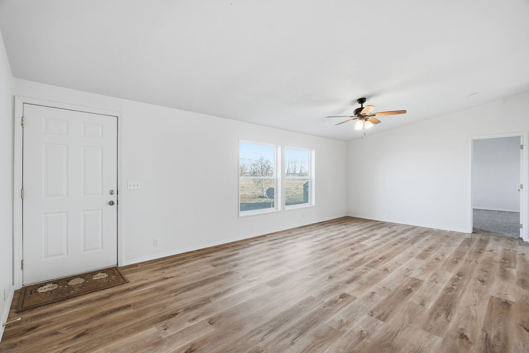 14808 W Thorpe Rd - Photo 4