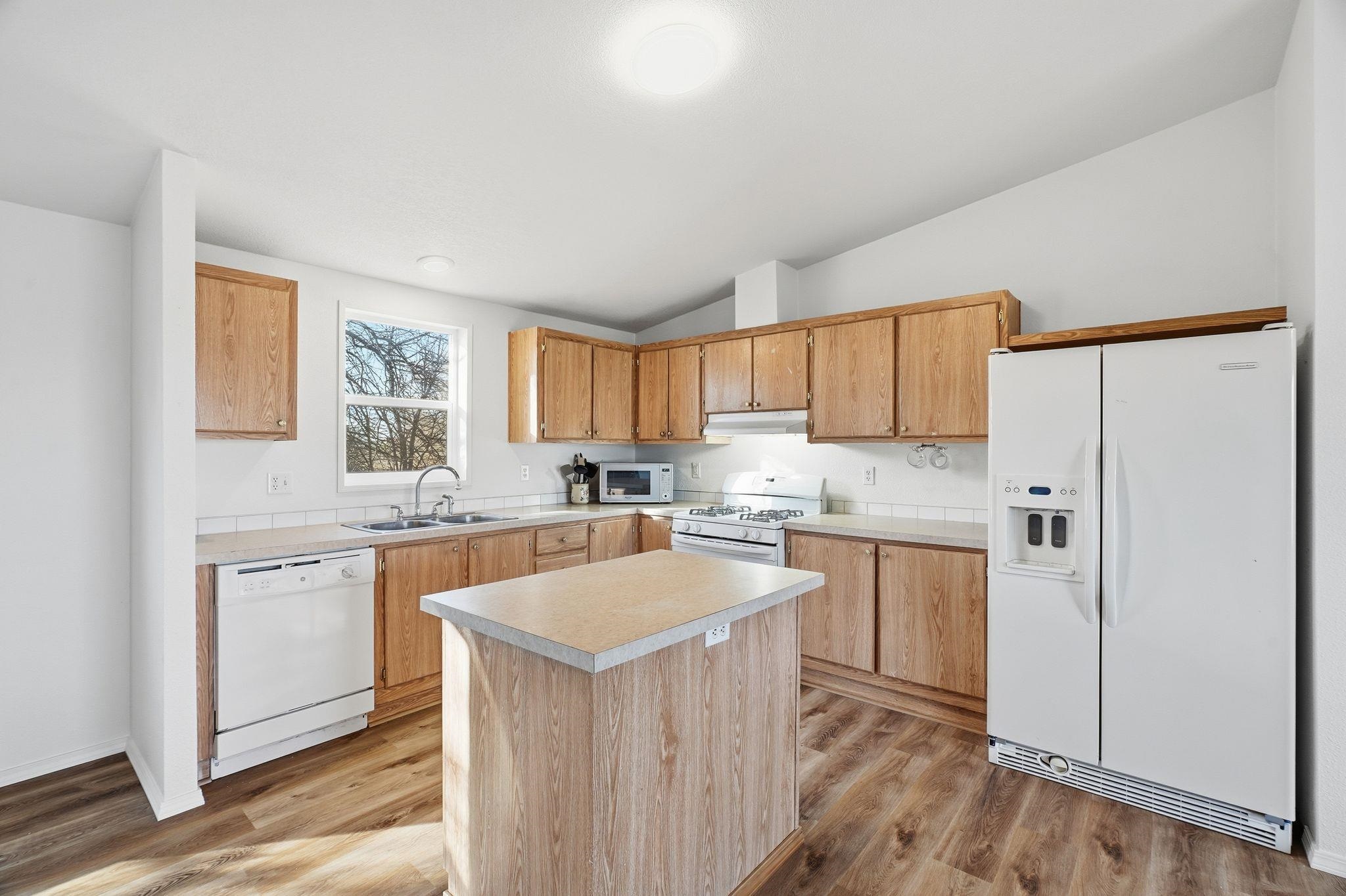 14808 W Thorpe Rd - Photo 8
