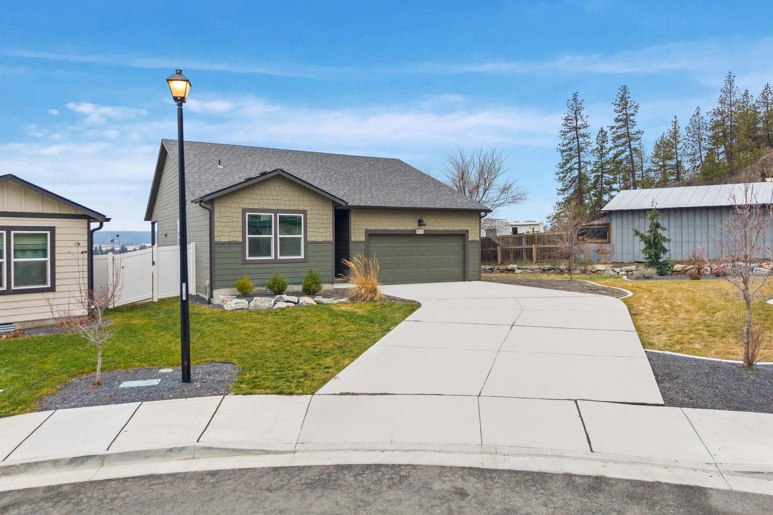 5414 E Bridgeport Ct - Photo 3