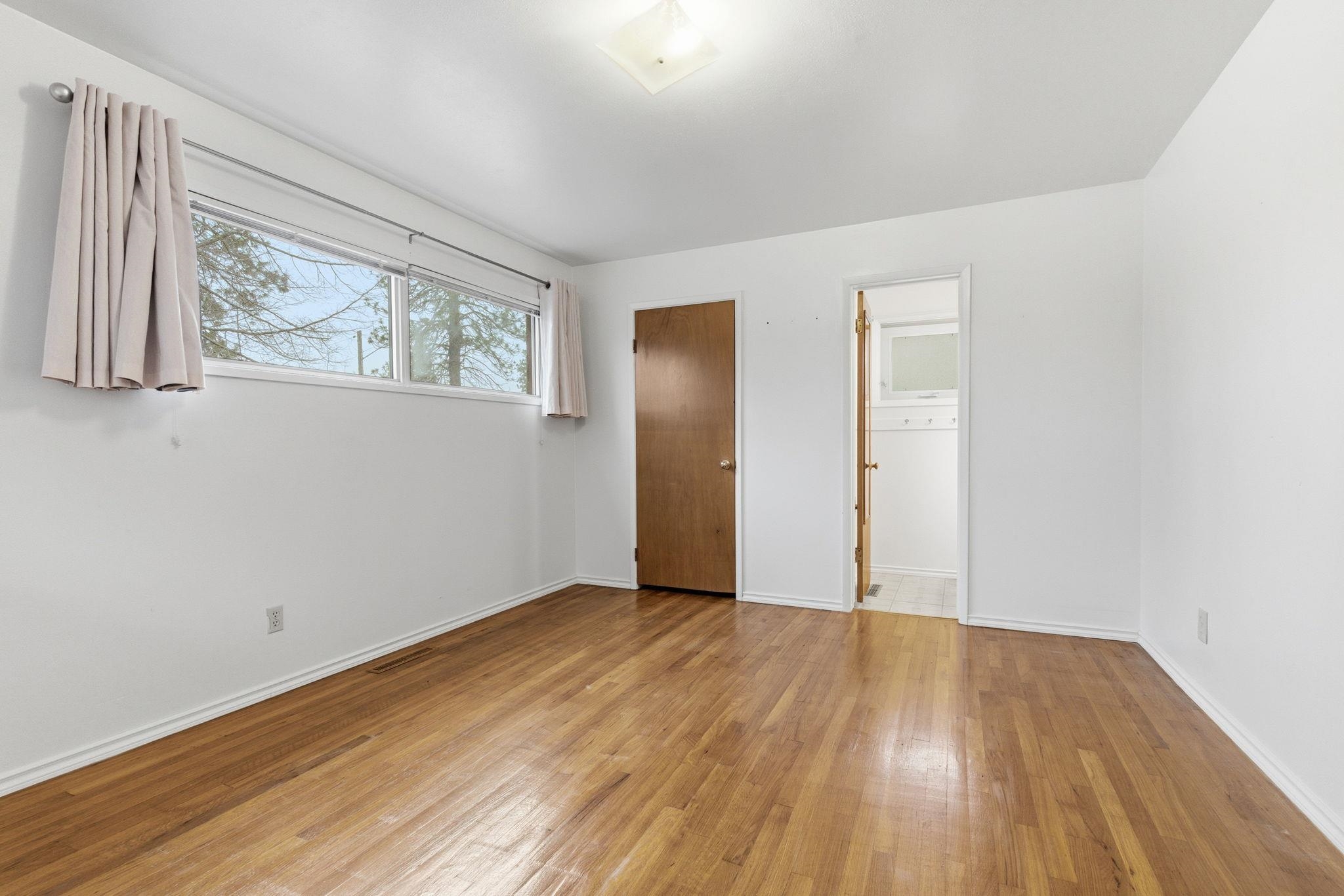 1918 W Kiernan Ave - Photo 14