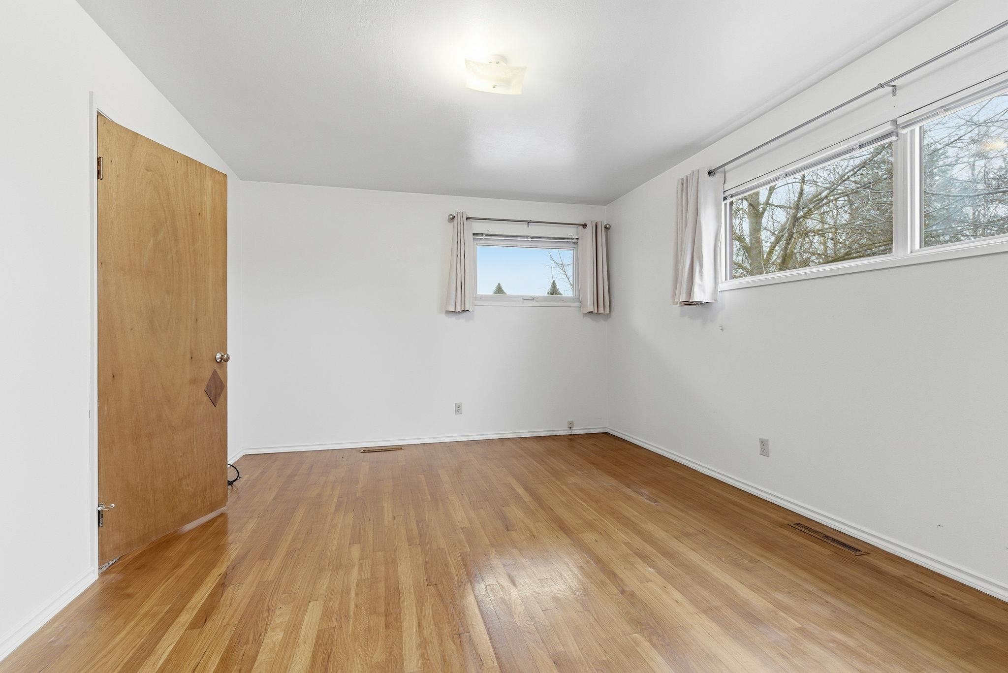1918 W Kiernan Ave - Photo 15
