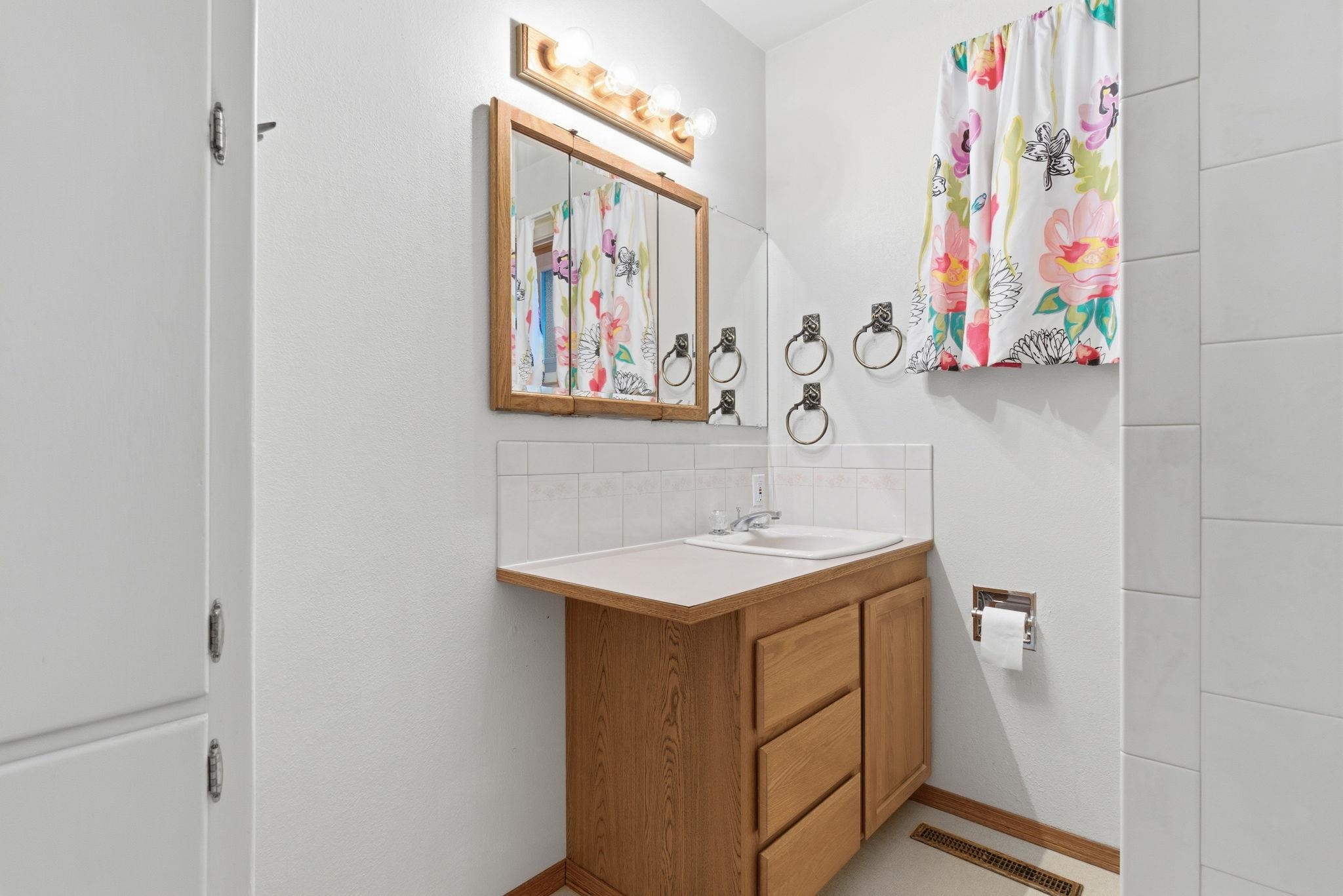 1918 W Kiernan Ave - Photo 23