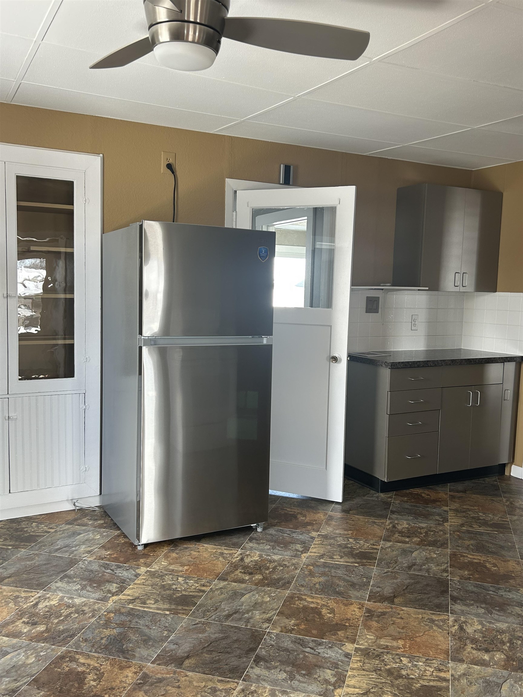 917 E Longfellow Ave - Photo 9
