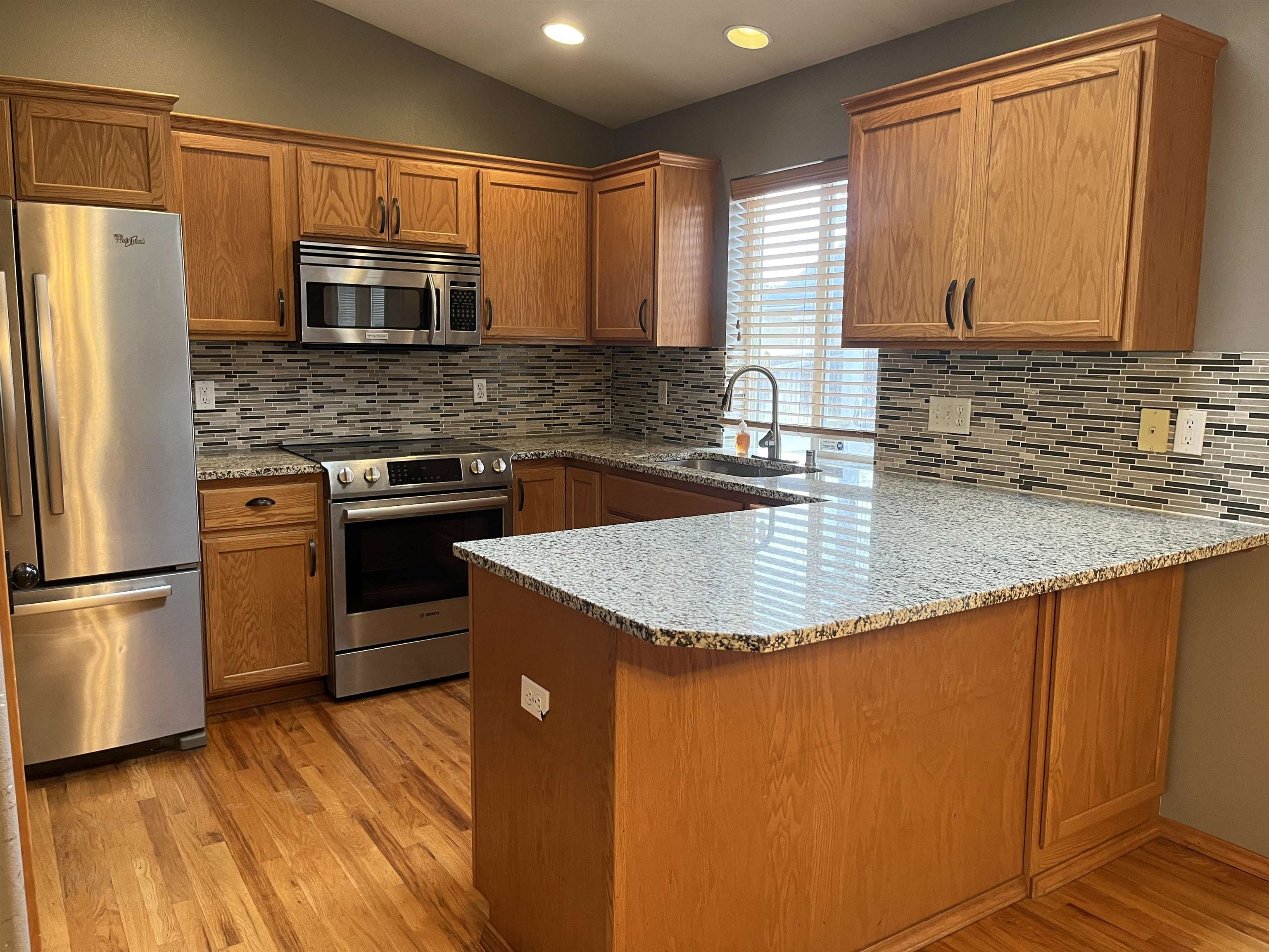 712 E Bonnie Lynn Ln - Photo 6
