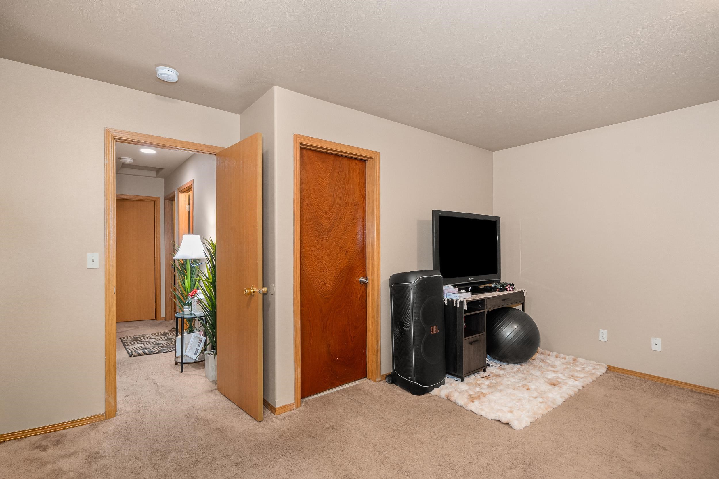 2722-2724 N Fox Ln - Photo 15