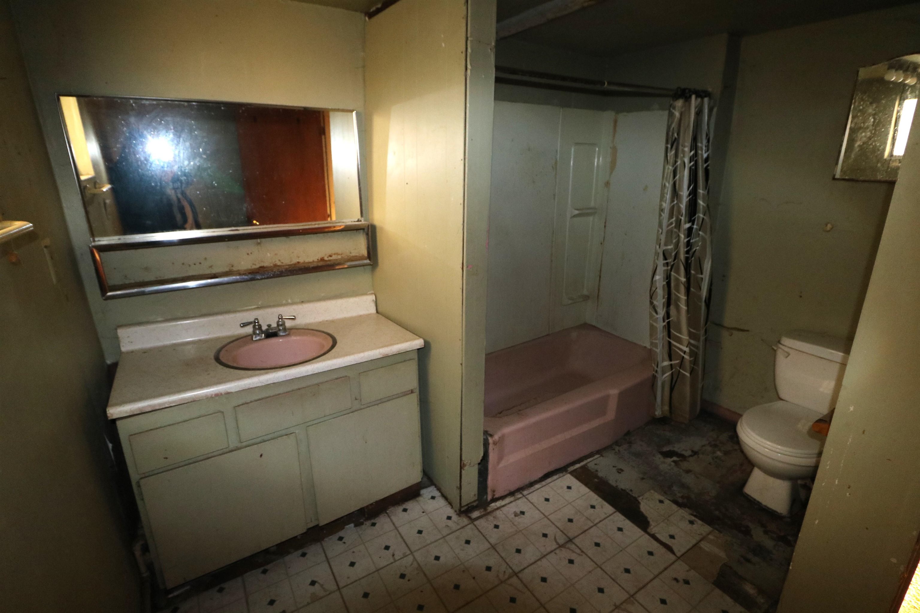 7408 N Market St - Photo 18