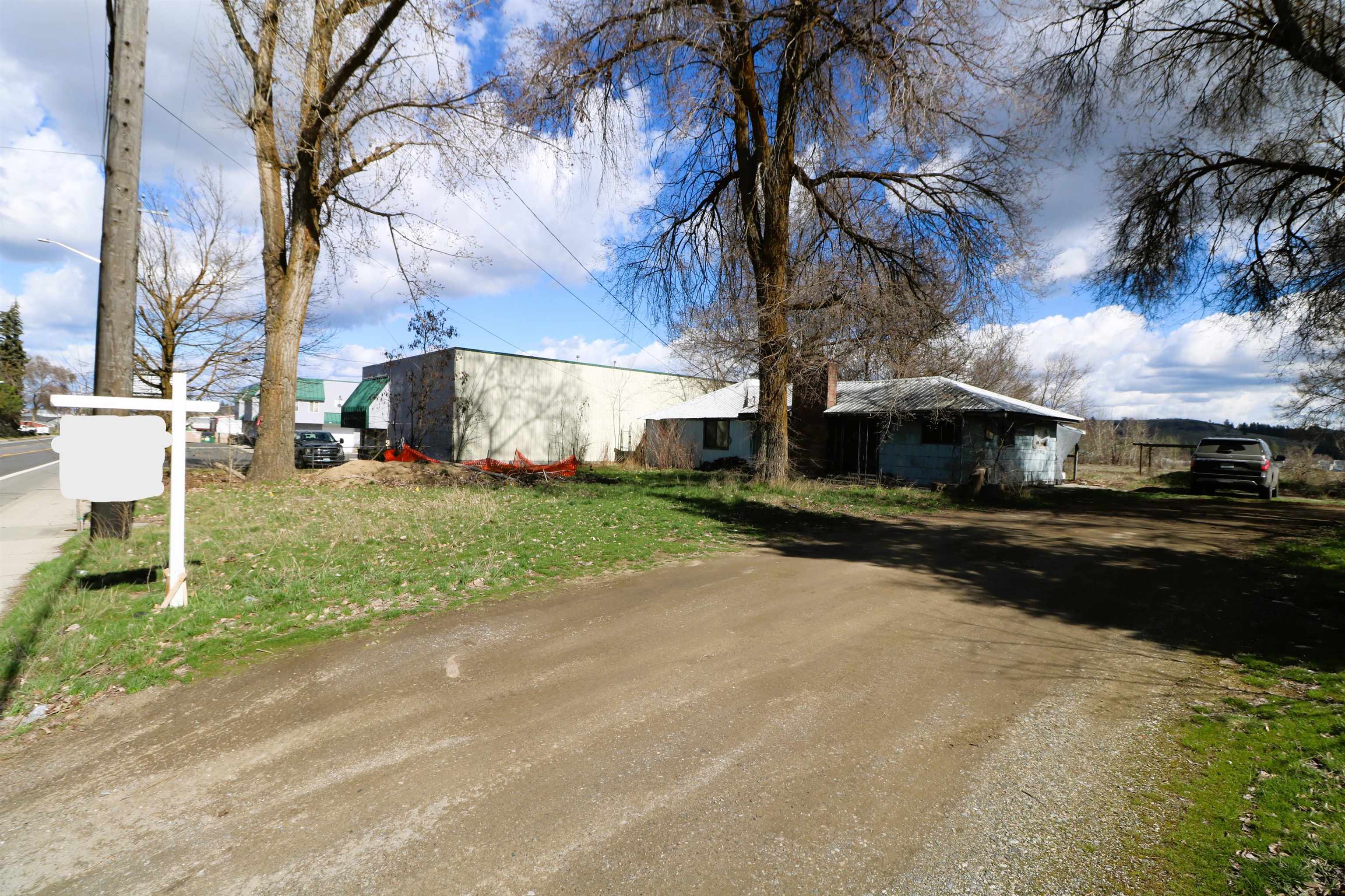 7408 N Market St - Photo 4