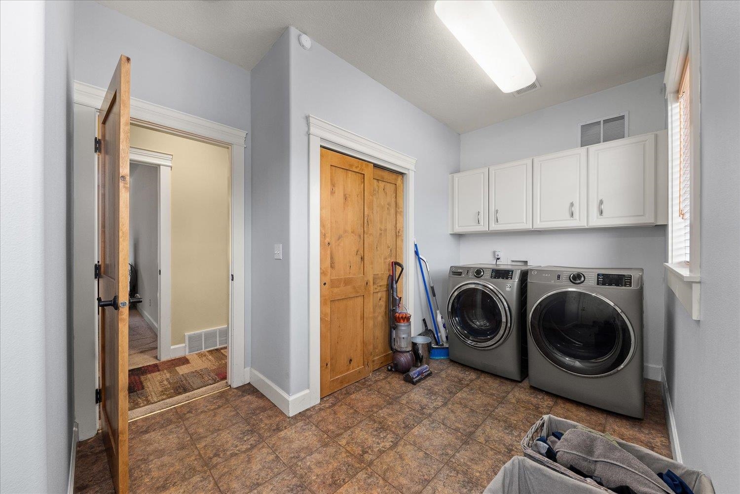 2609 W Hawthorne Rd - Photo 24