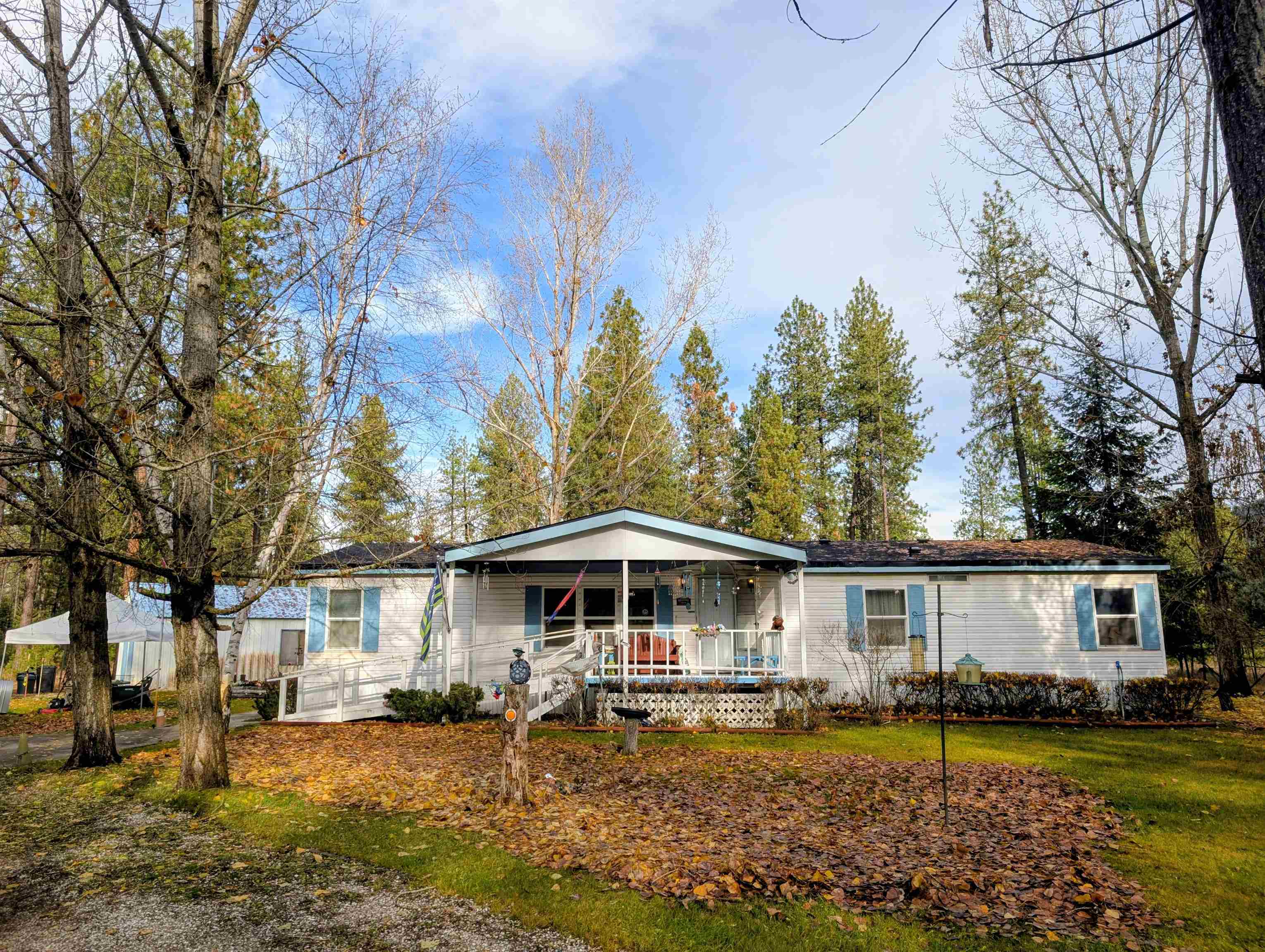 4040 Lyon Moss Rd - Photo 2