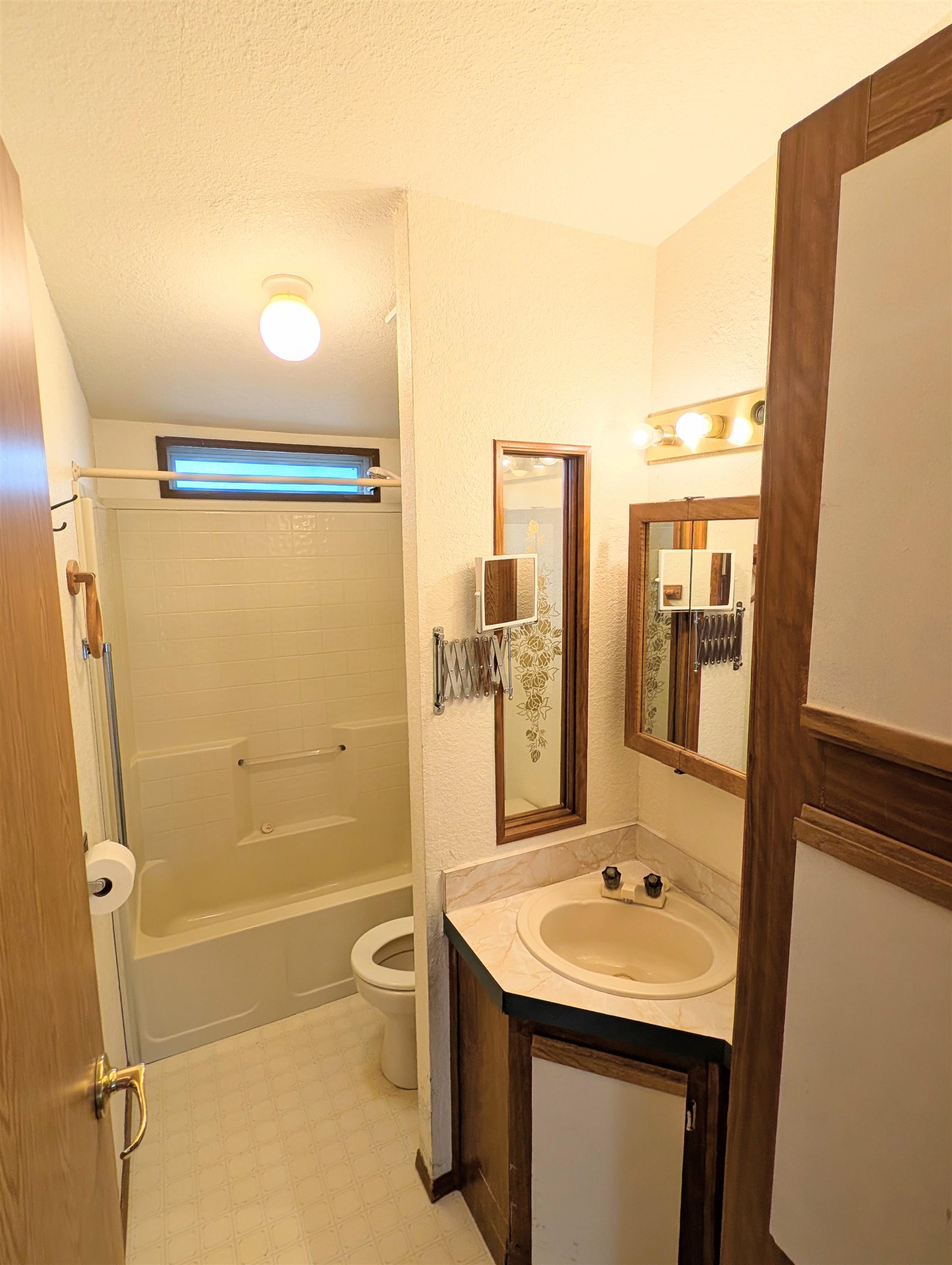 4040 Lyon Moss Rd - Photo 12