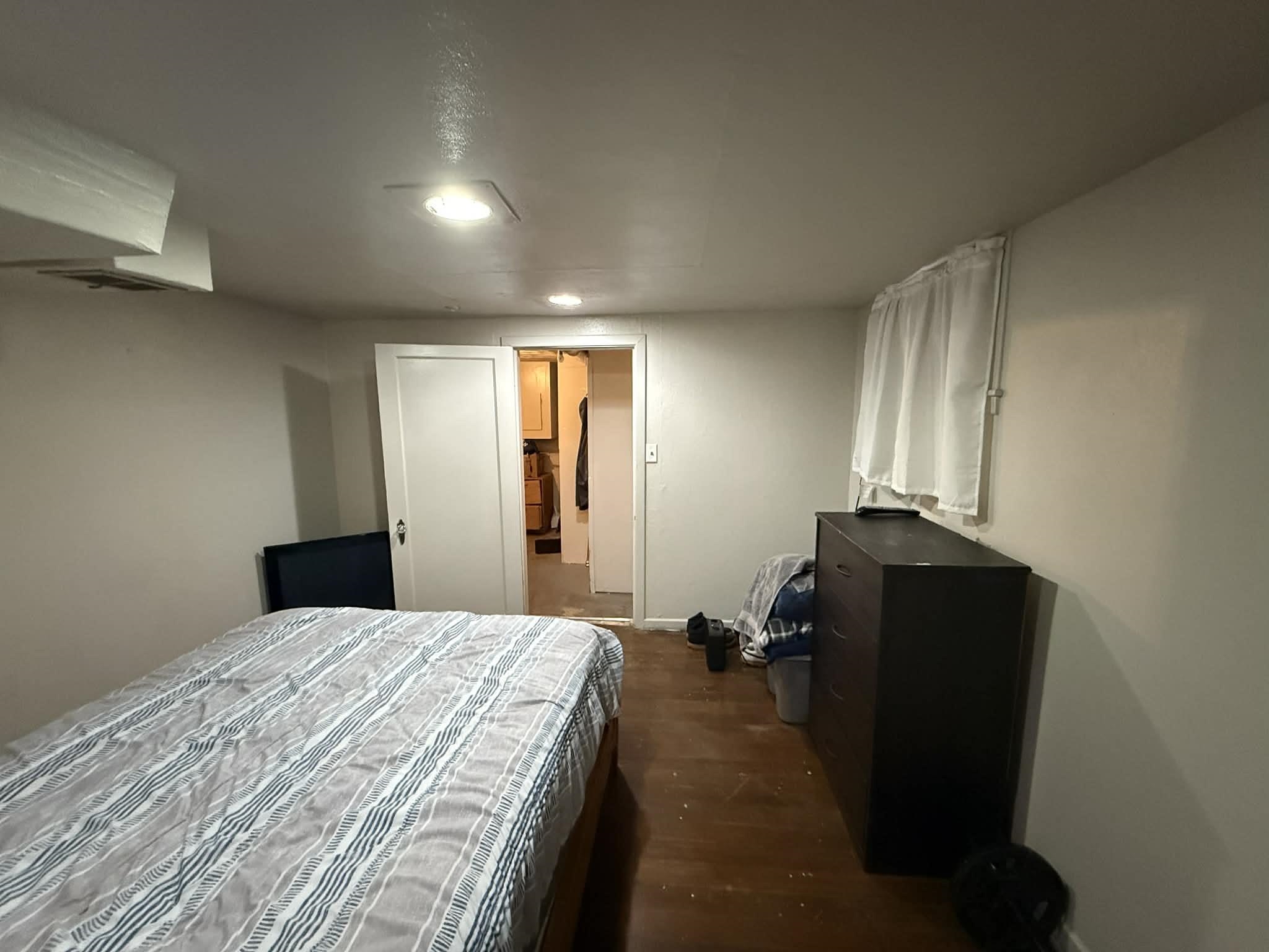 407 E HOFFMAN Ave - Photo 13