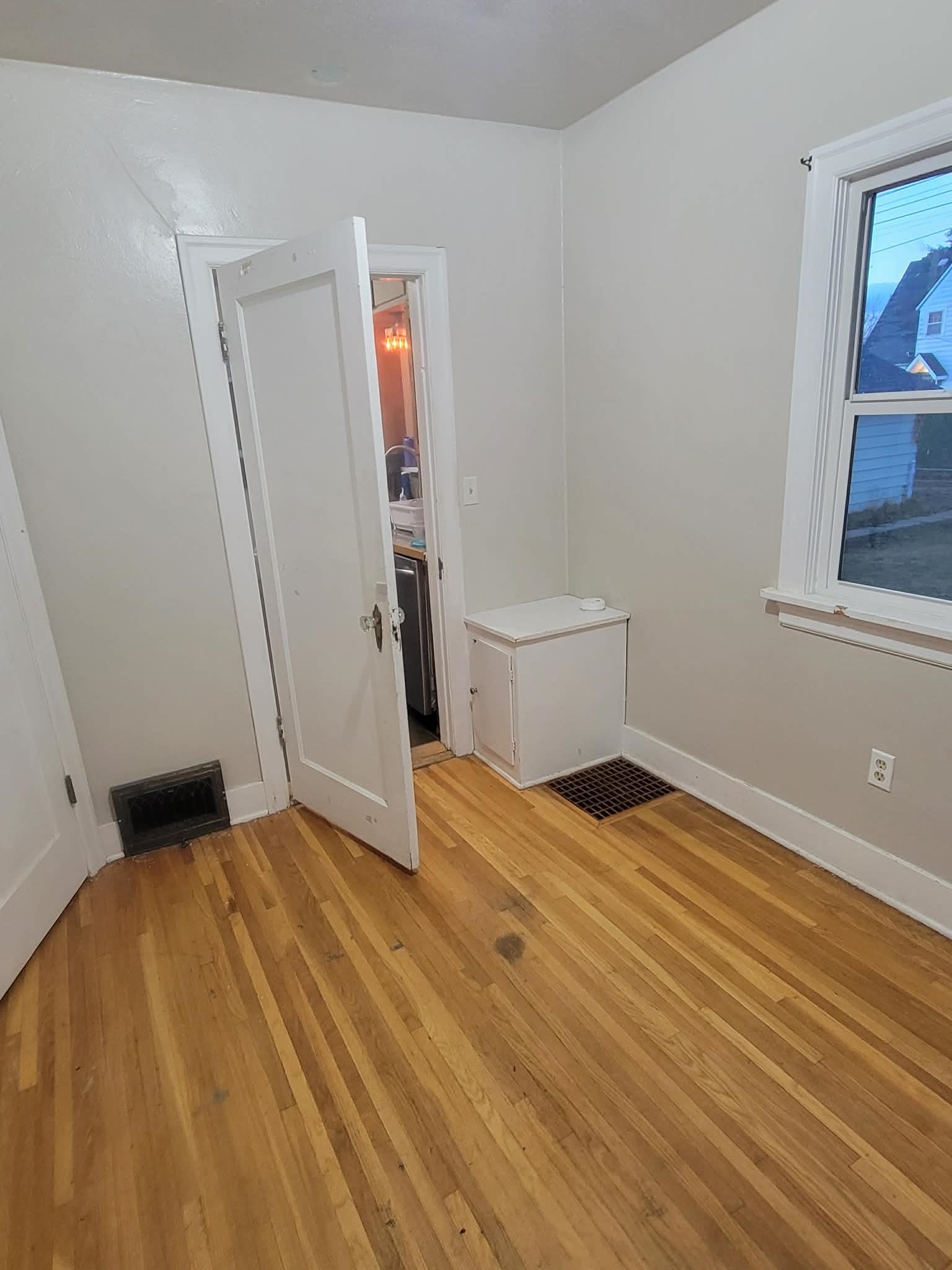 407 E HOFFMAN Ave - Photo 14
