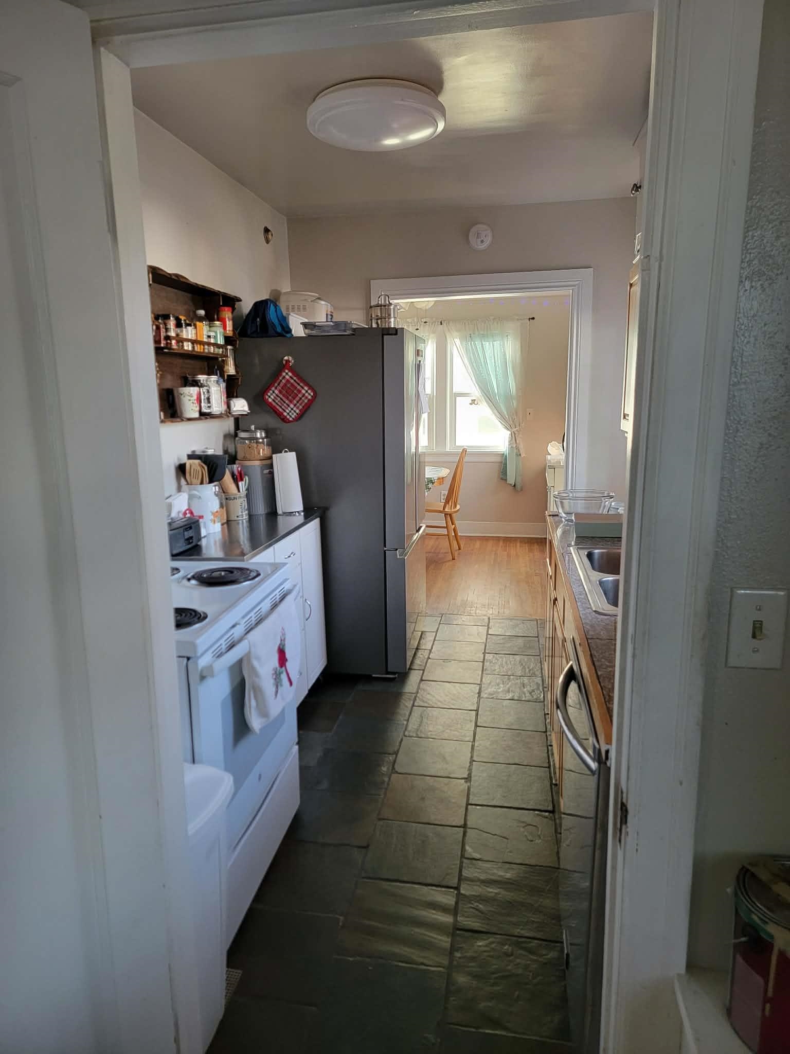 407 E HOFFMAN Ave - Photo 16