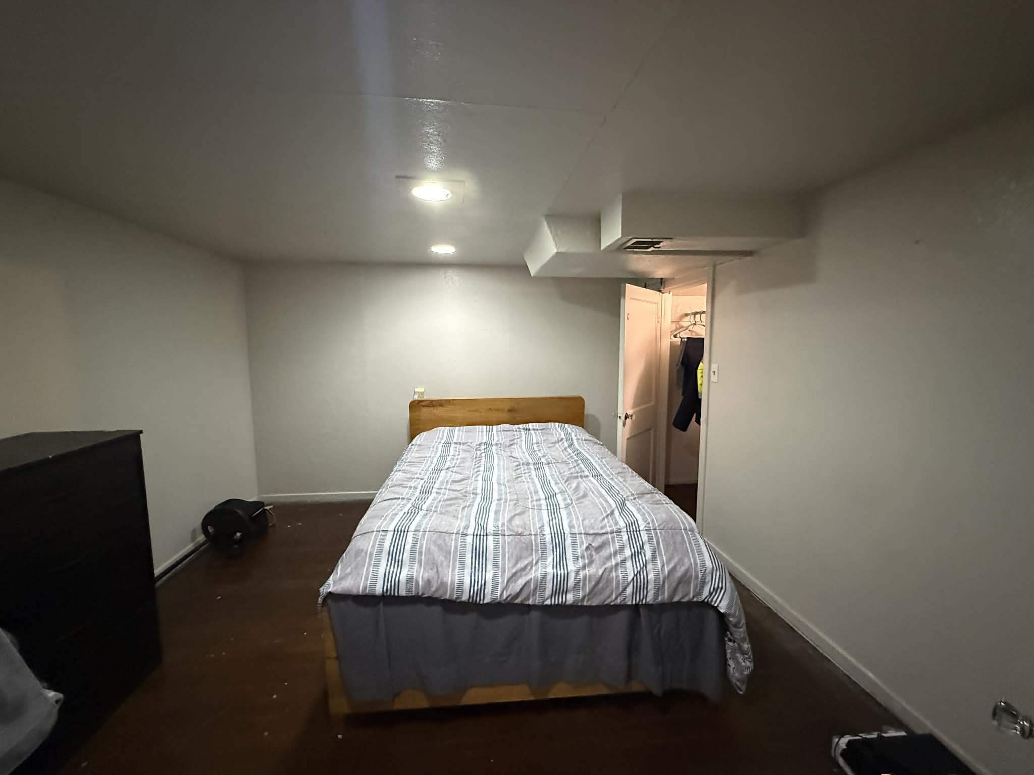 407 E HOFFMAN Ave - Photo 10