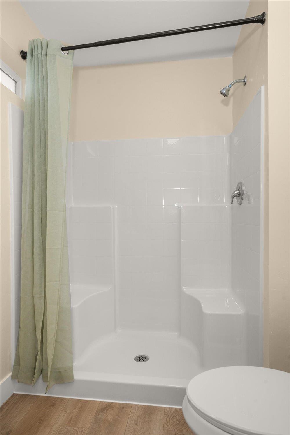 405 W 2nd St - Photo 14