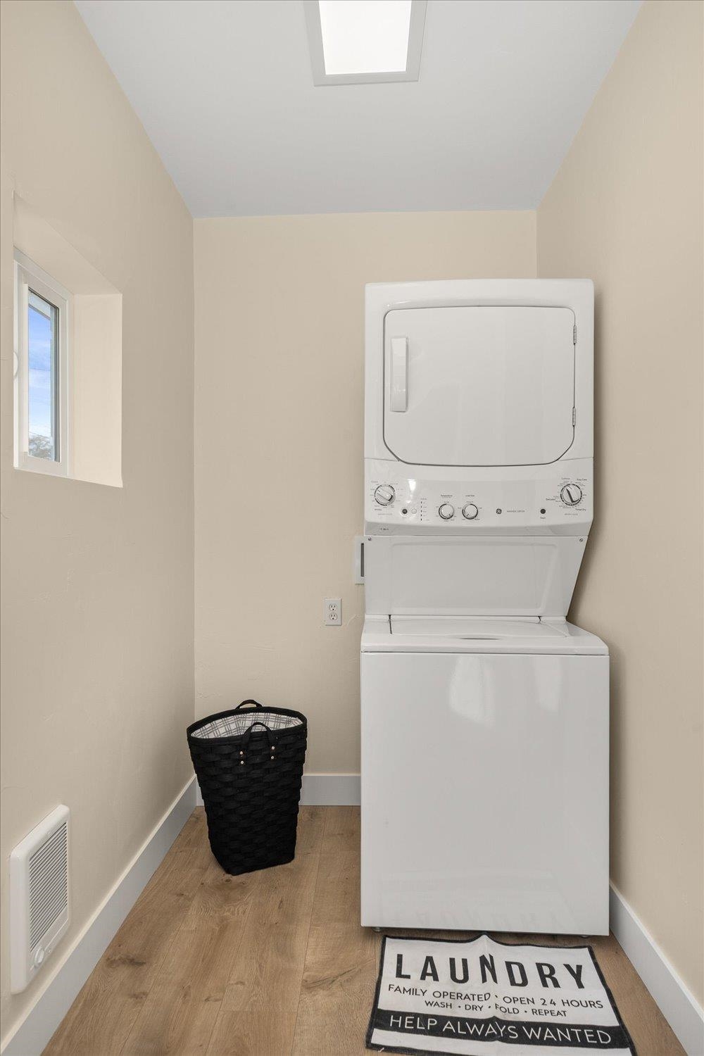 405 W 2nd St - Photo 19
