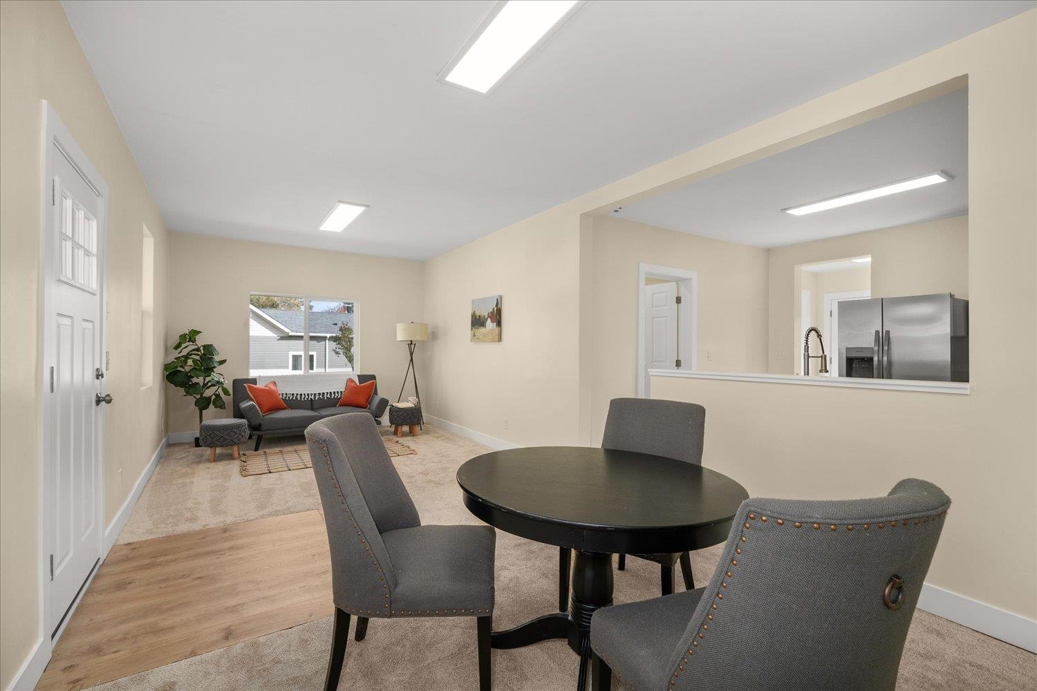 405 W 2nd St - Photo 5