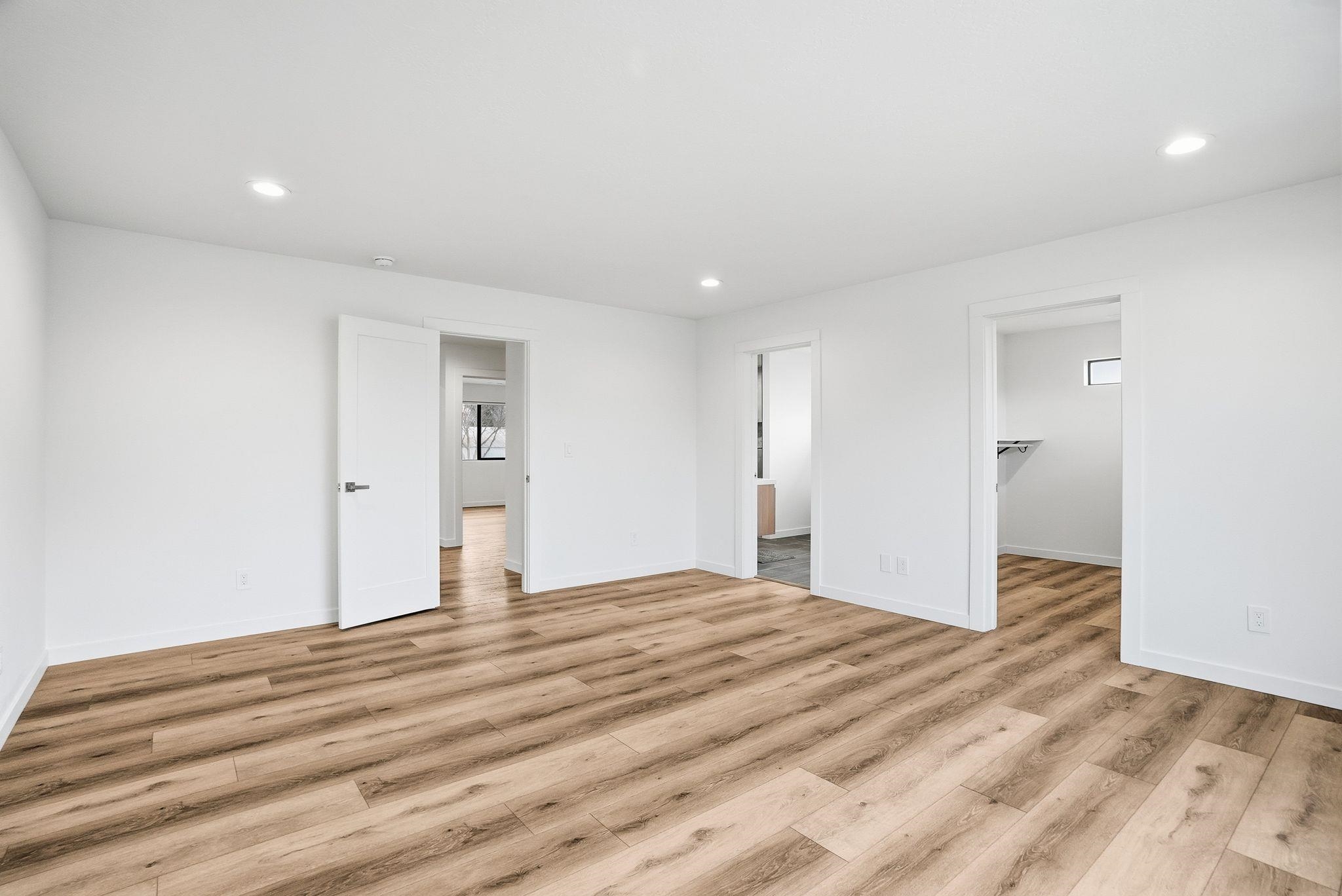 4216 N Silas Dr - Photo 16