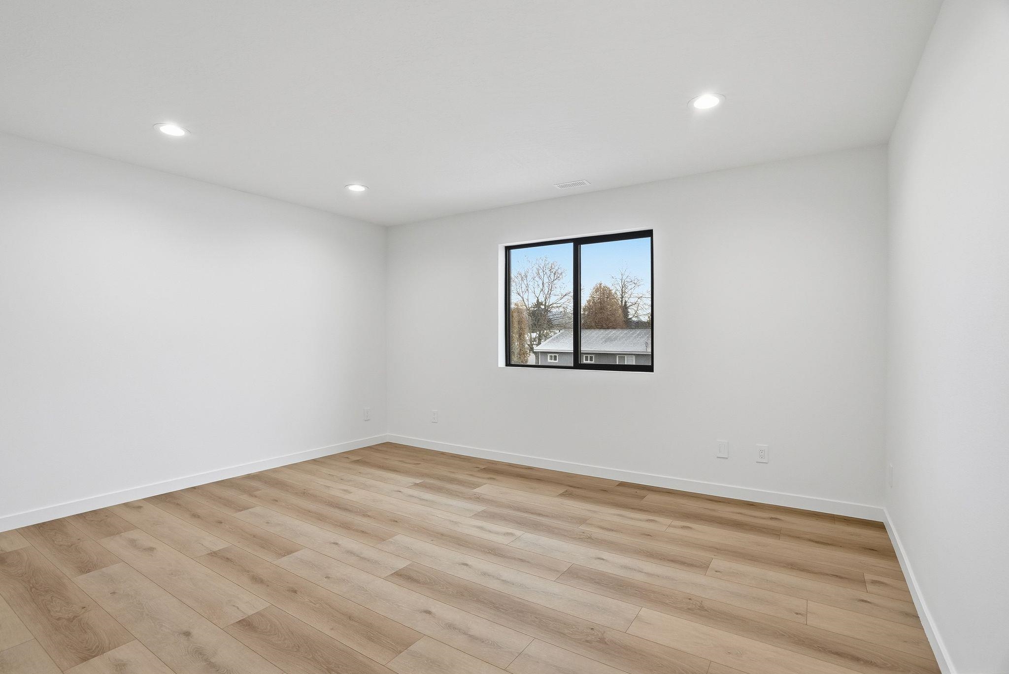 4216 N Silas Dr - Photo 21