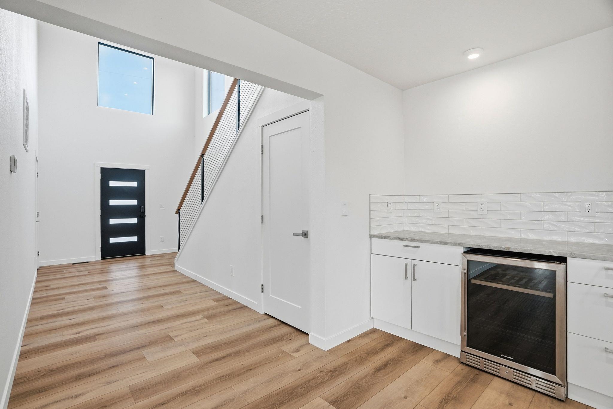 4216 N Silas Dr - Photo 4
