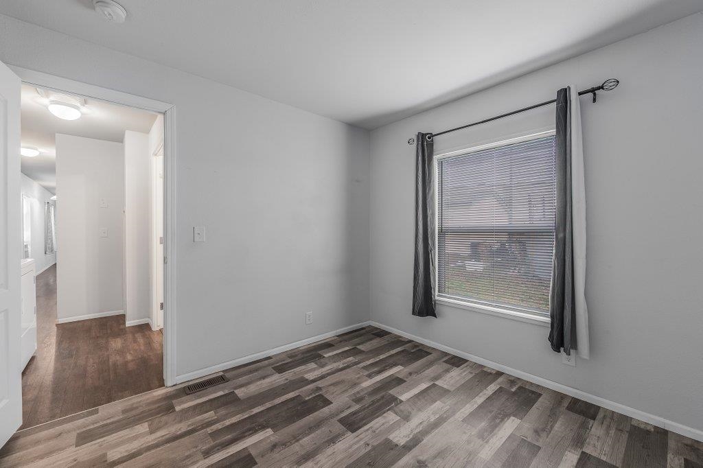 11920 E Mansfield Ave - Photo 18
