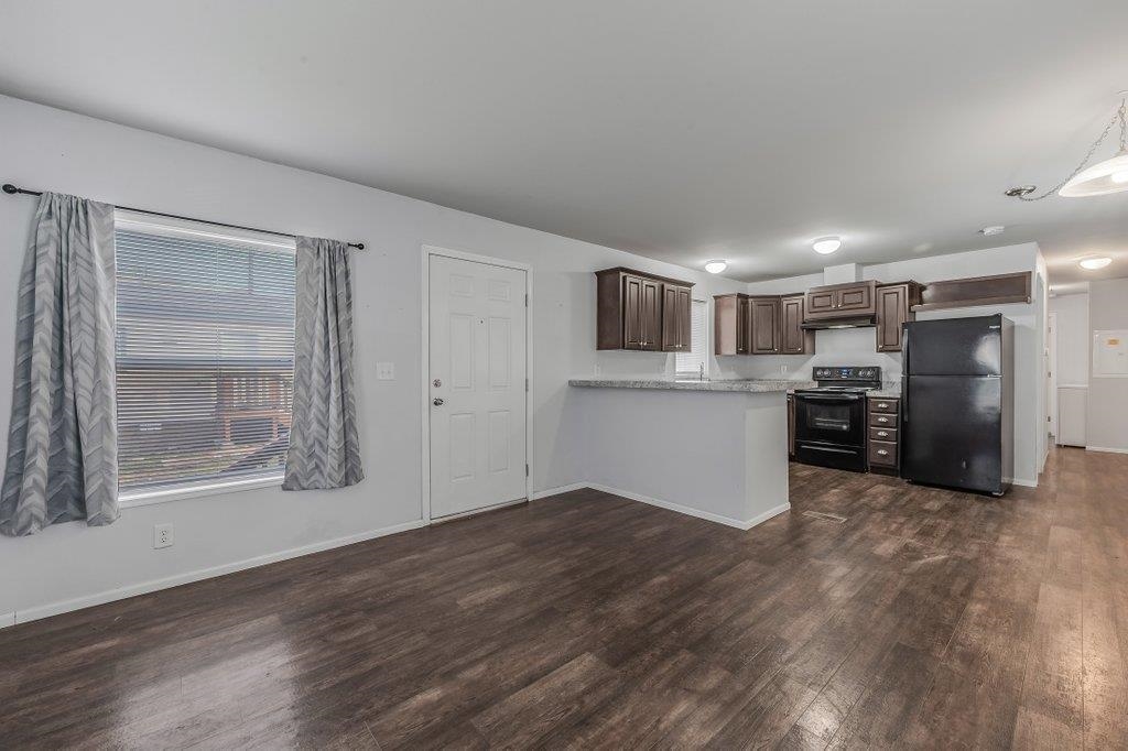 11920 E Mansfield Ave - Photo 5