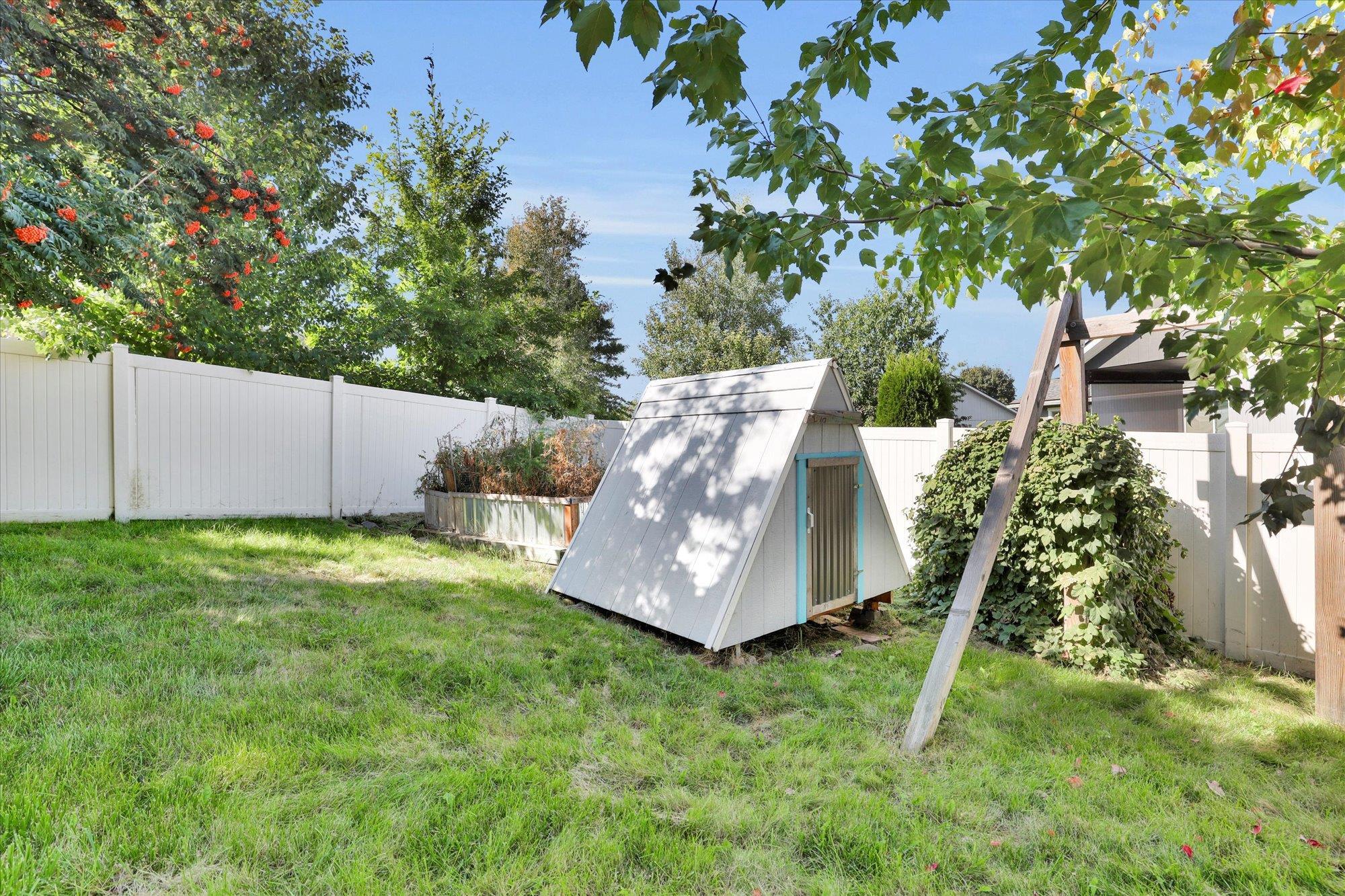 18215 E Crescent Dr - Photo 32