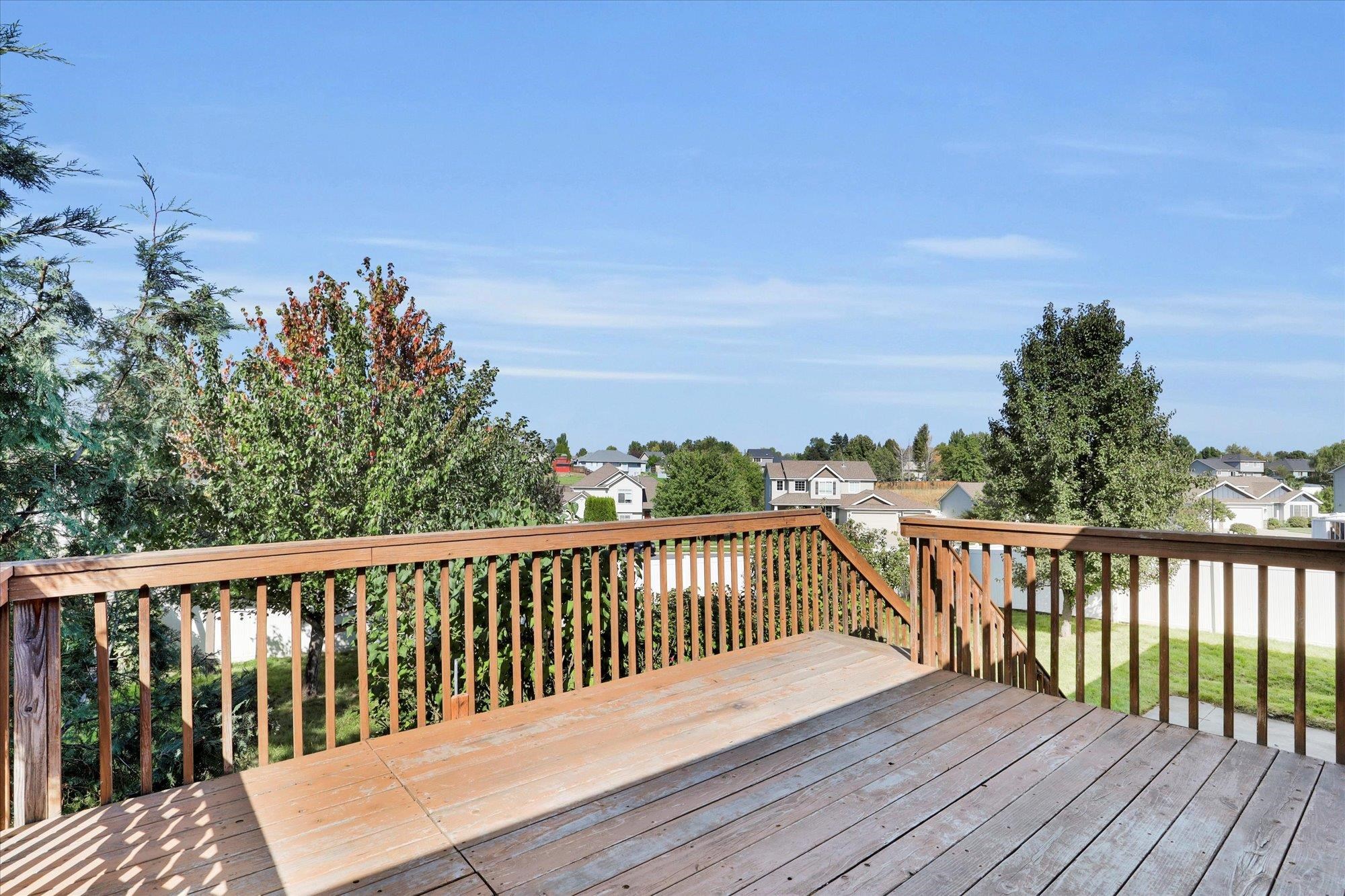 18215 E Crescent Dr - Photo 36