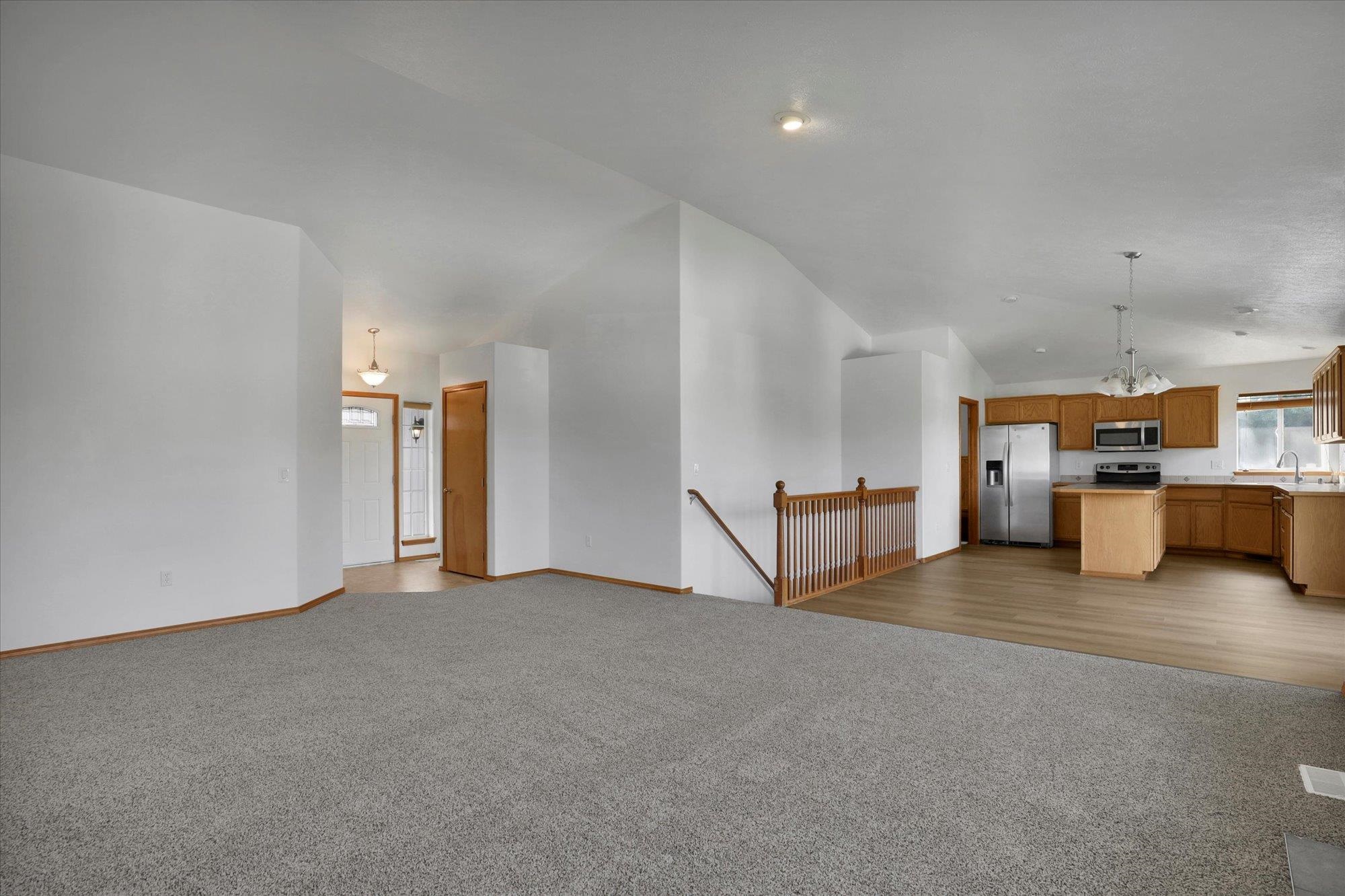 18215 E Crescent Dr - Photo 7