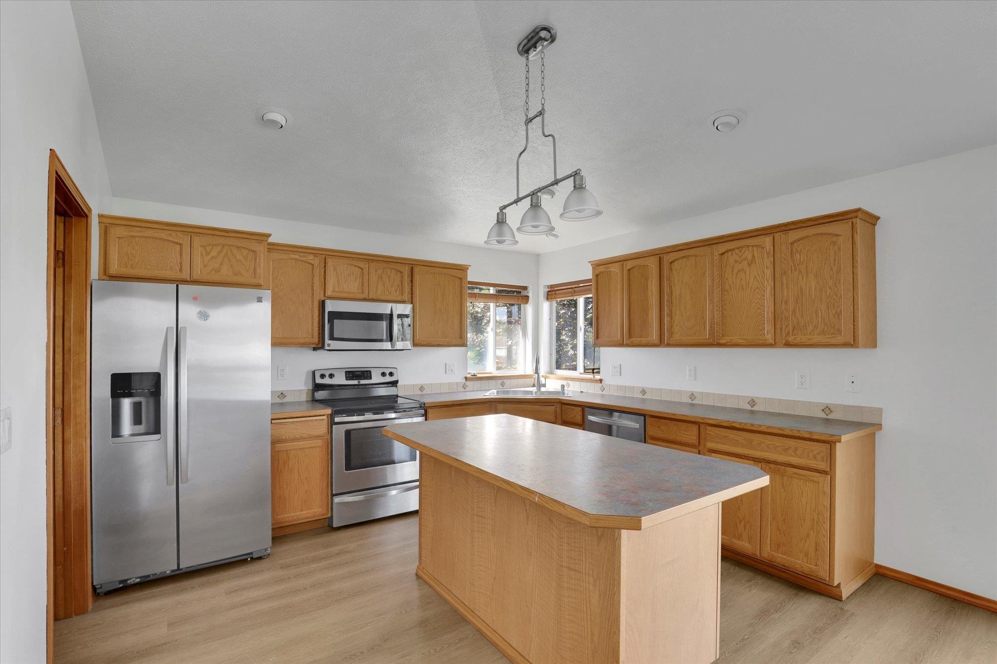 18215 E Crescent Dr - Photo 8