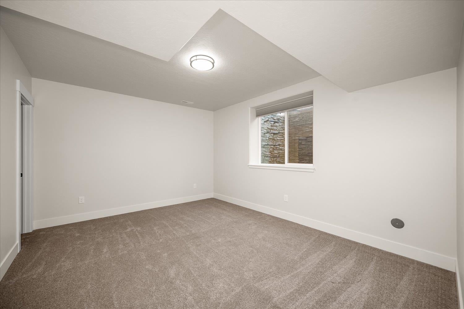 8616 N Molly St - Photo 21