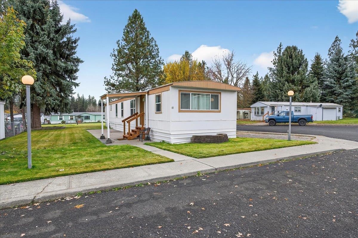 3110 E Chattaroy Rd - Photo 2