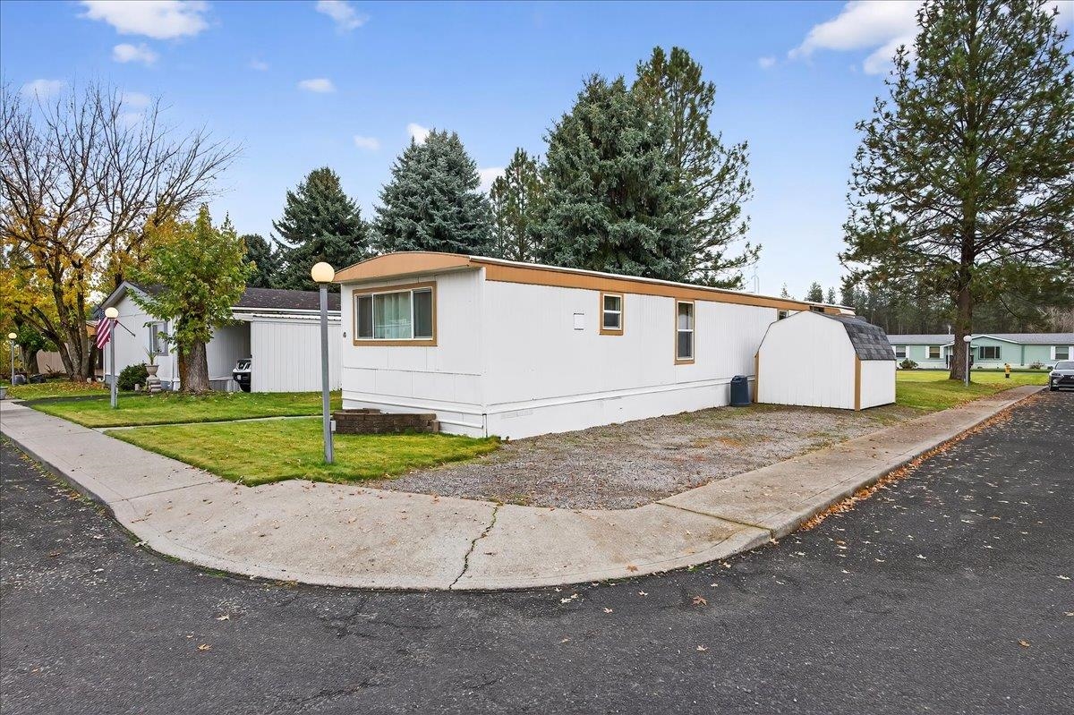 3110 E Chattaroy Rd - Photo 21
