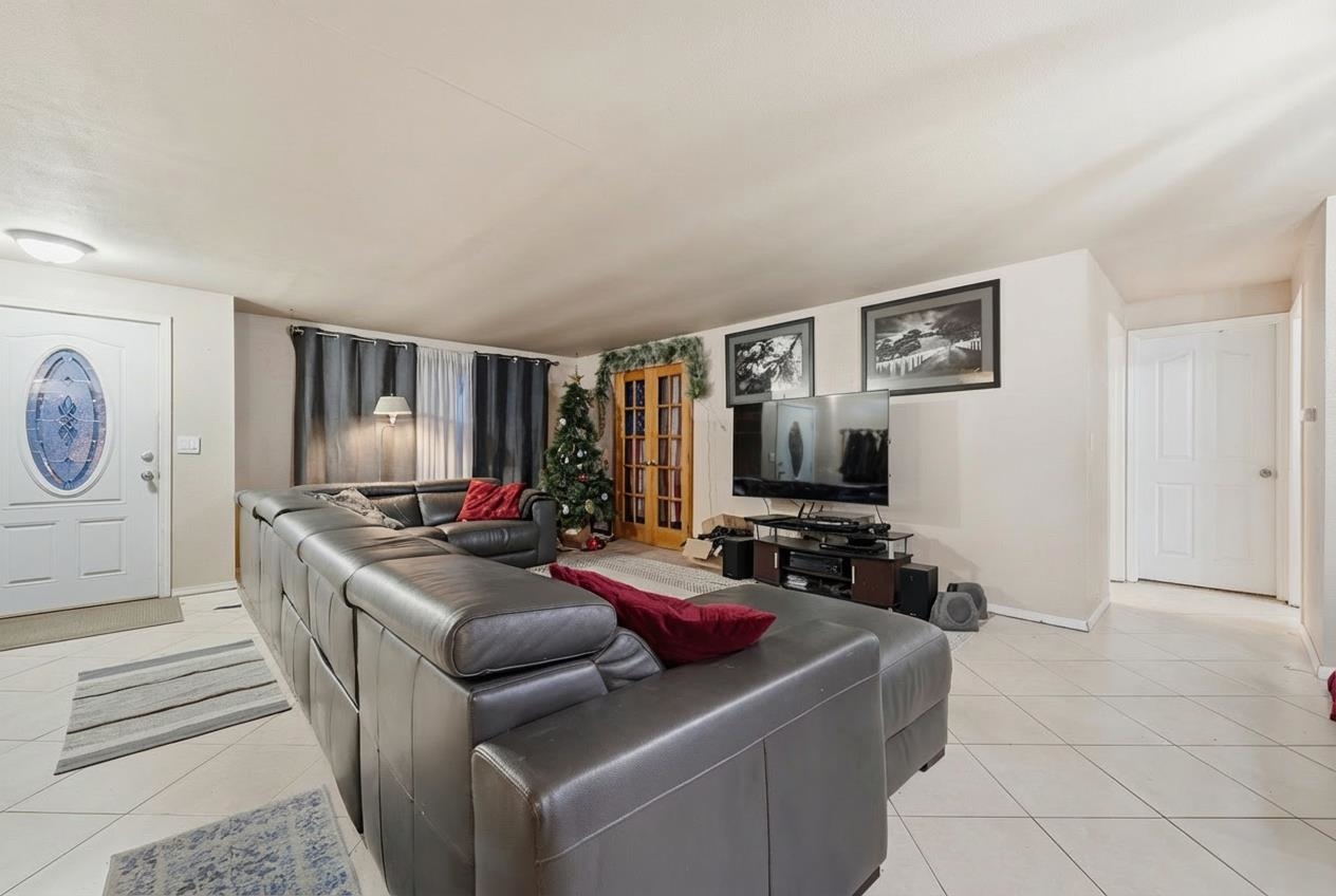 3805 W Ella St - Photo 5