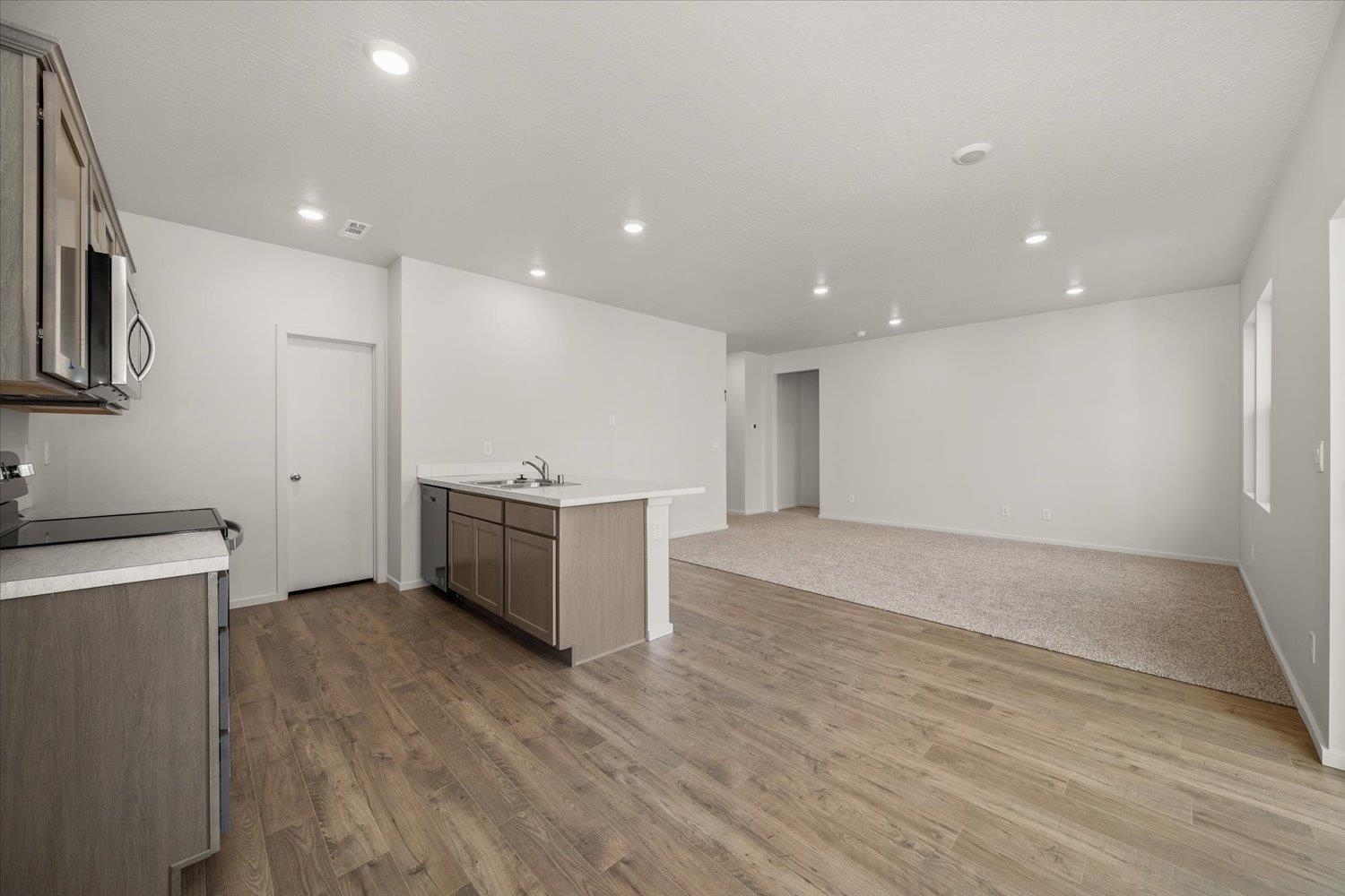13433 W Crosswinds Ave - Photo 17