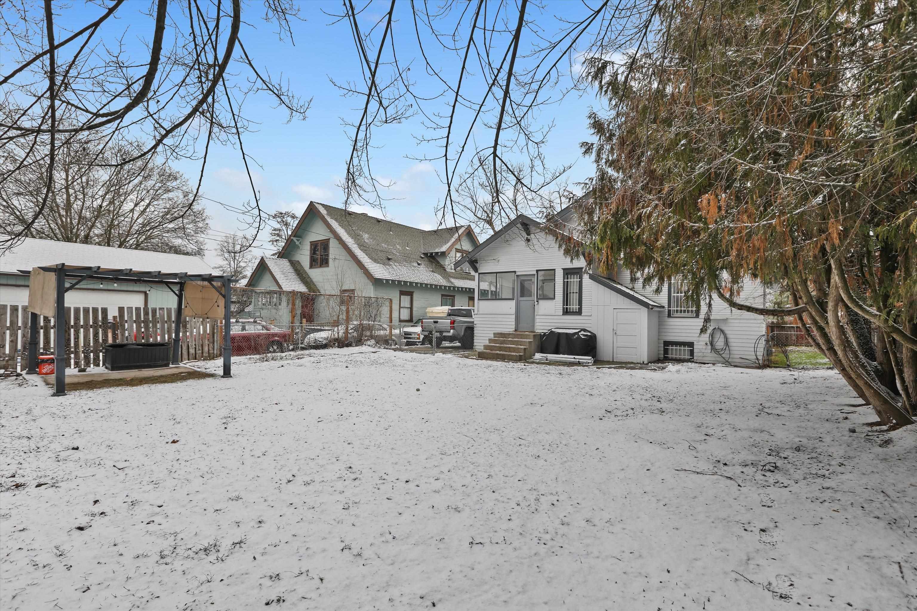 2521 E Queen Ave - Photo 20
