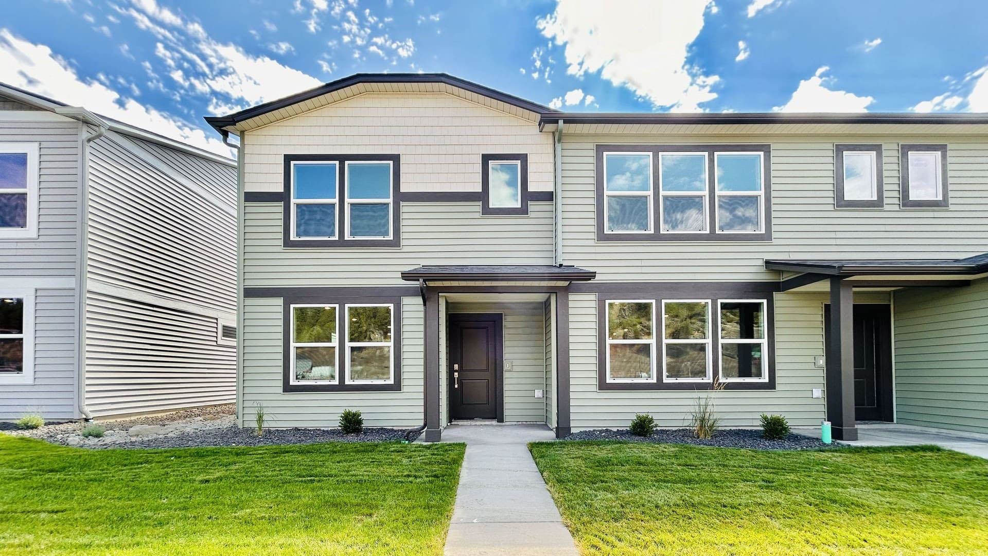 5221 E Liberty Ln - Photo 1