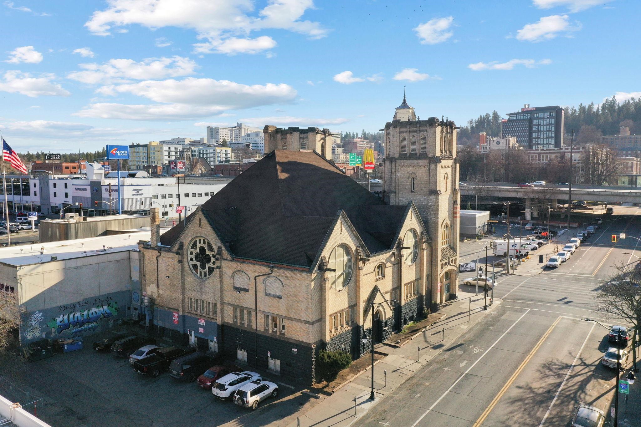 518 W 3rd Ave - Photo 2